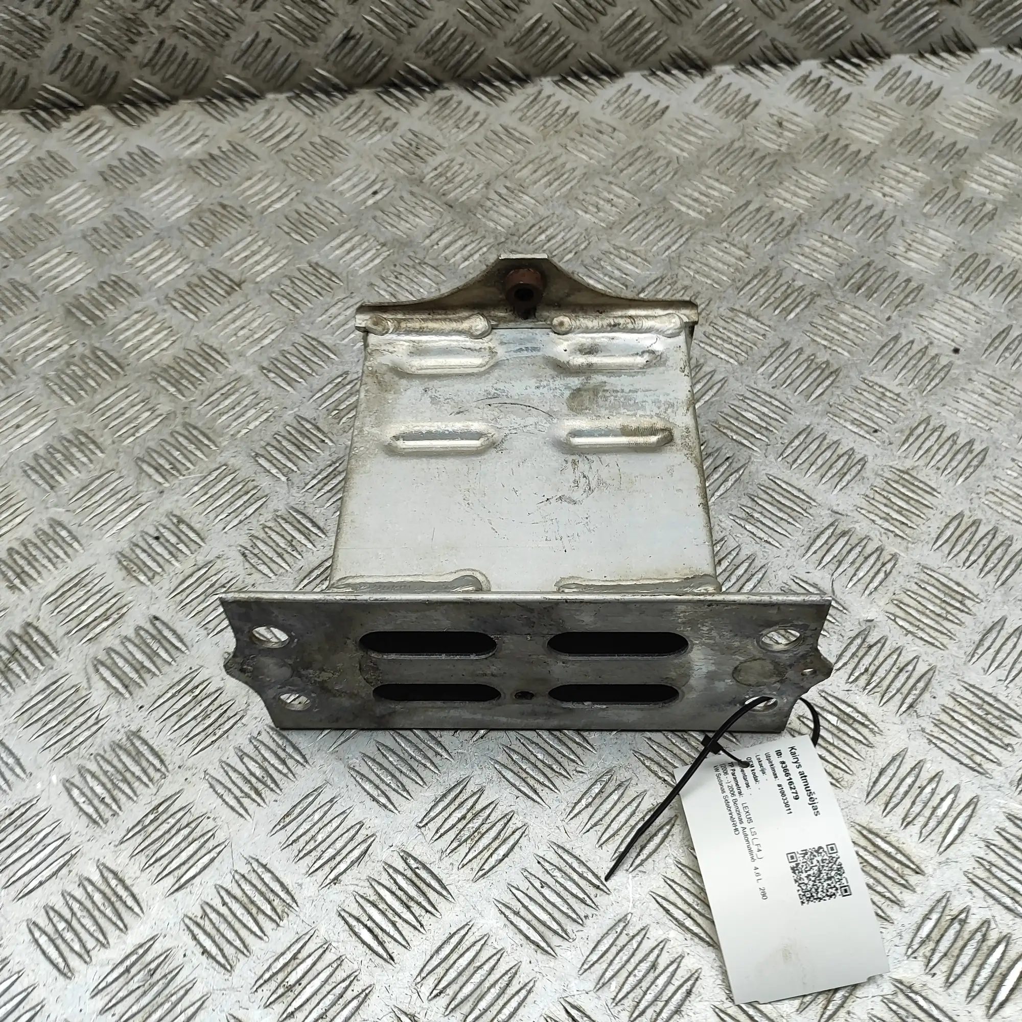 LEXUS LS F4 Left Side Crash Absorber 57107-50030 4.6 Petrol 280kw 2006 36616279