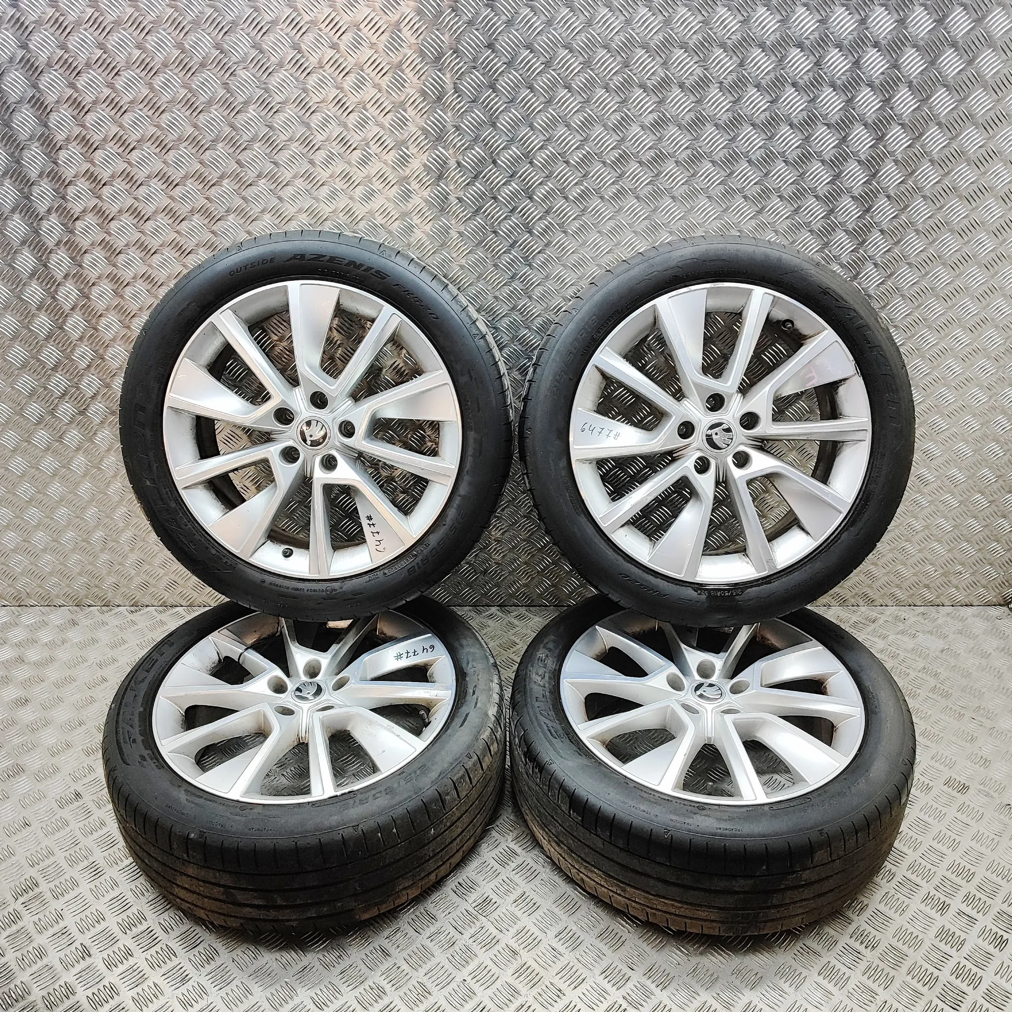 SKODA KAROQ NU7 Alloy Wheel Set 57A601025L 1.5 Petrol 110kw 2020 37216871