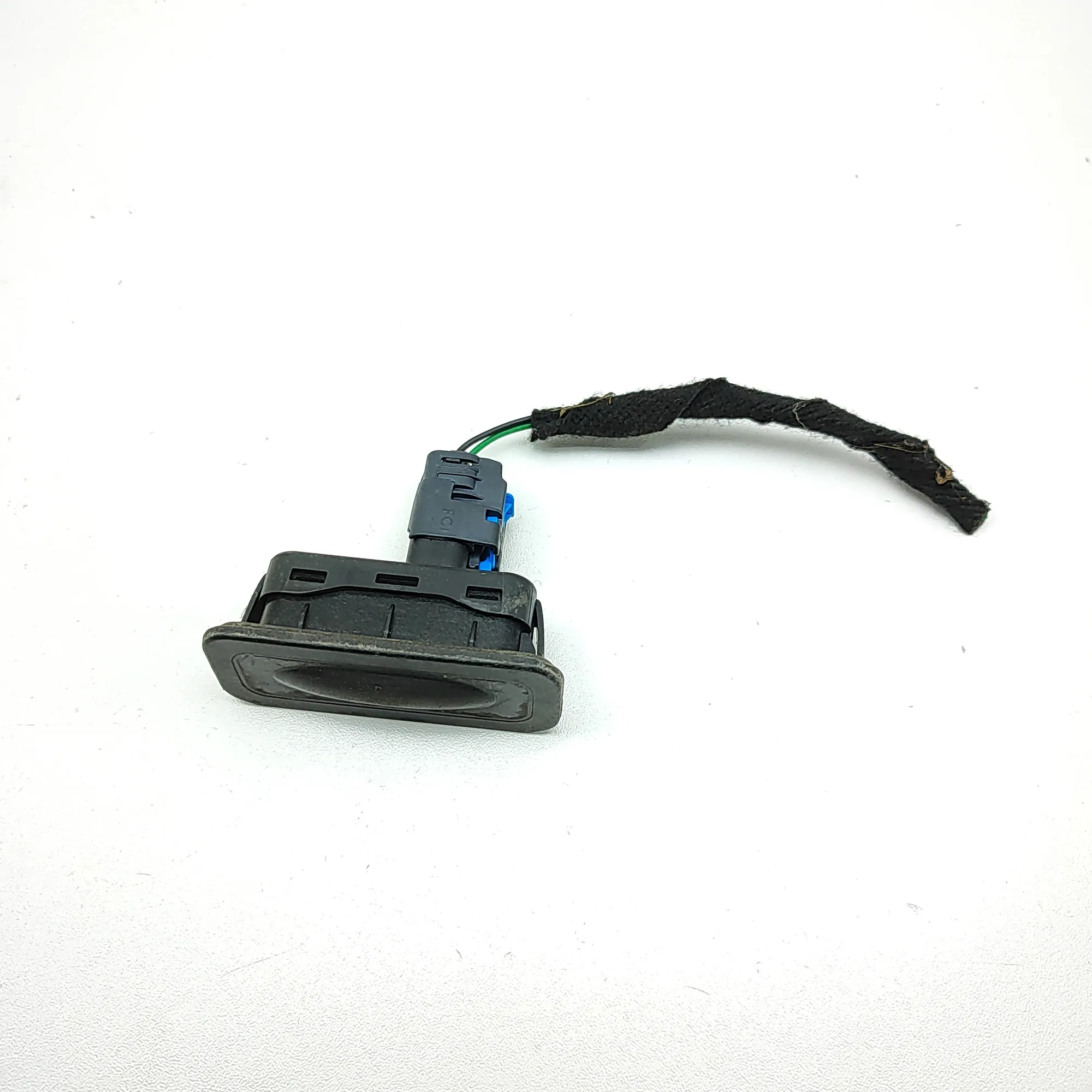 RENAULT ZOE BFM Tailgate Open Switch 8200076256 Electricity 100kw 2022 37302381