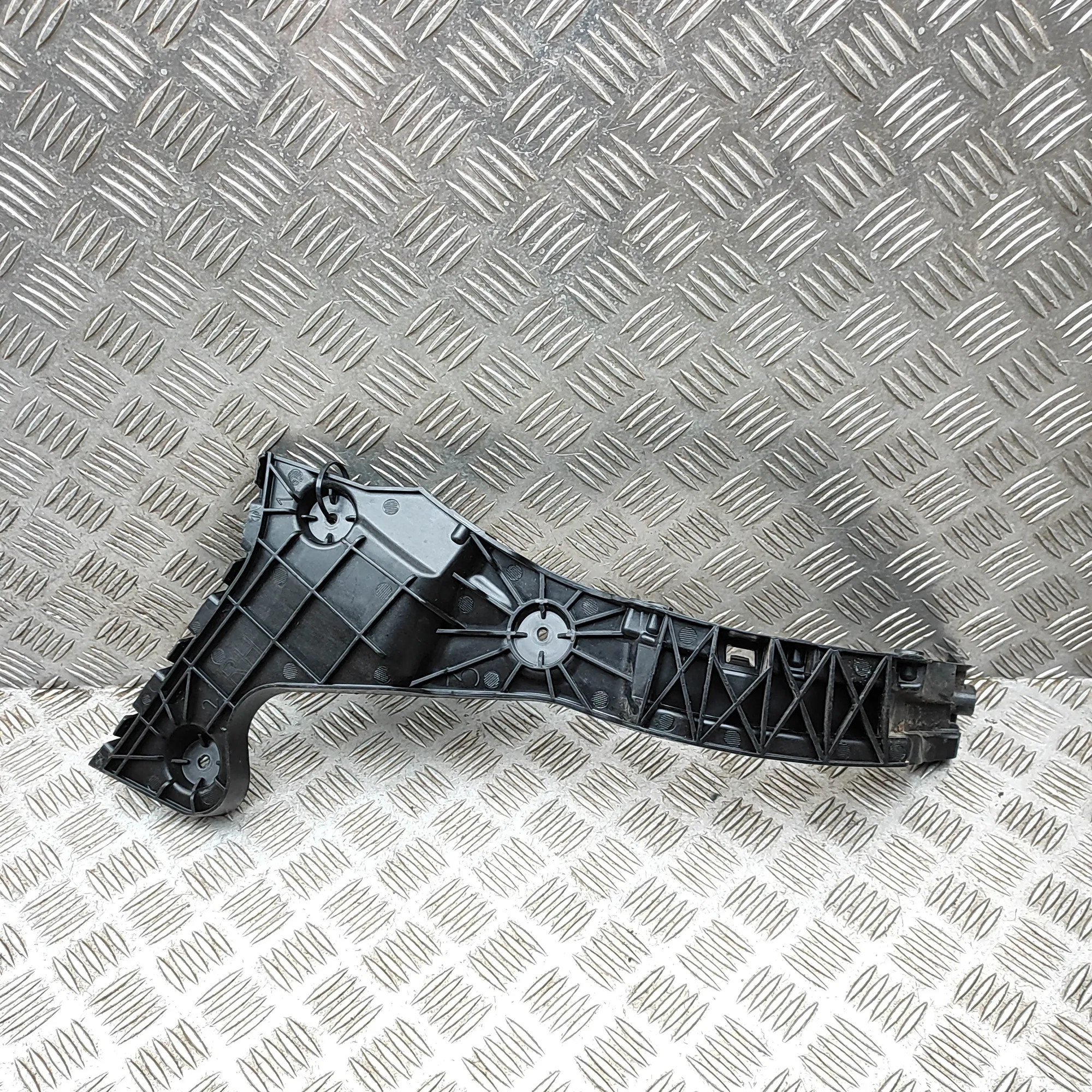 AUDI Q3 F3 MK2 Rear Right Bumper Bracket 83A807454A 2.0 Petrol 140kw 2025