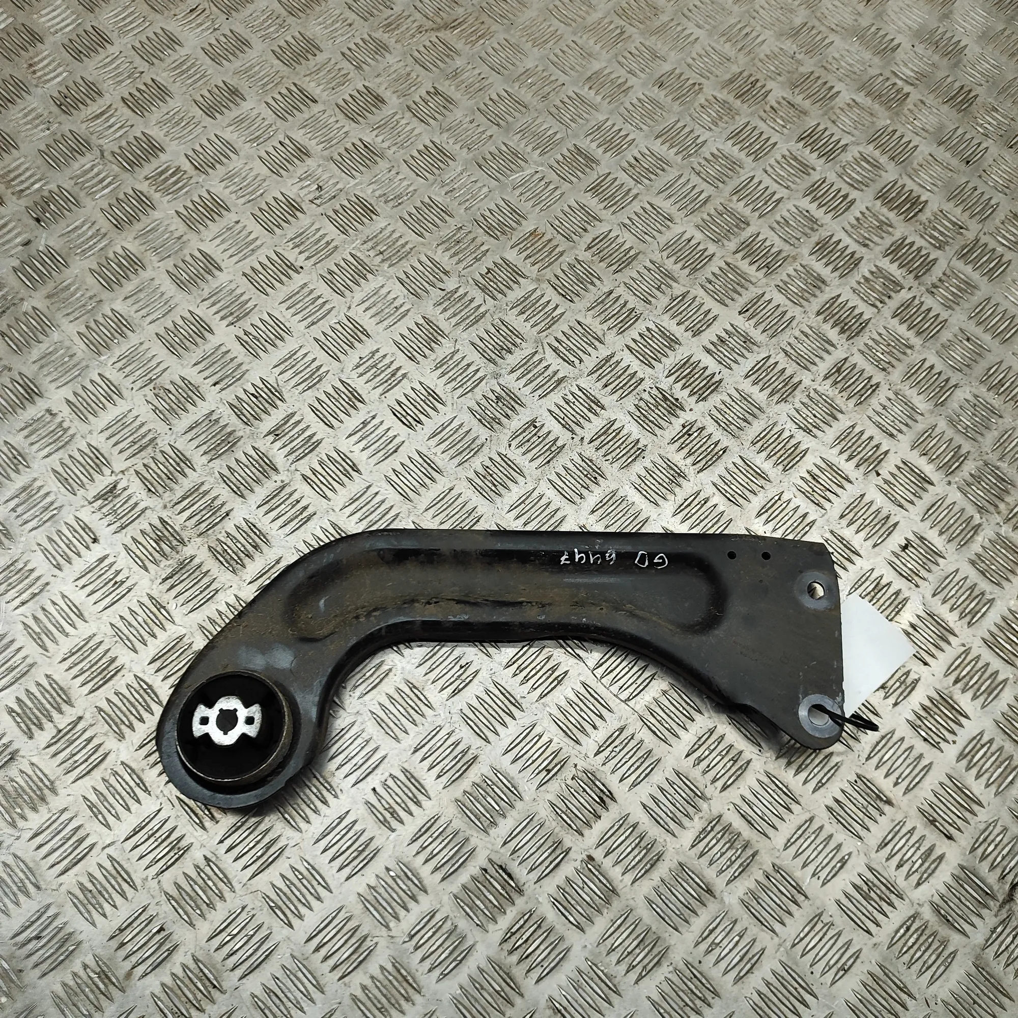 VOLVO XC40 Rear Right Control Arm 32333014 2.0 Hybrid 120kW 2023 36944413