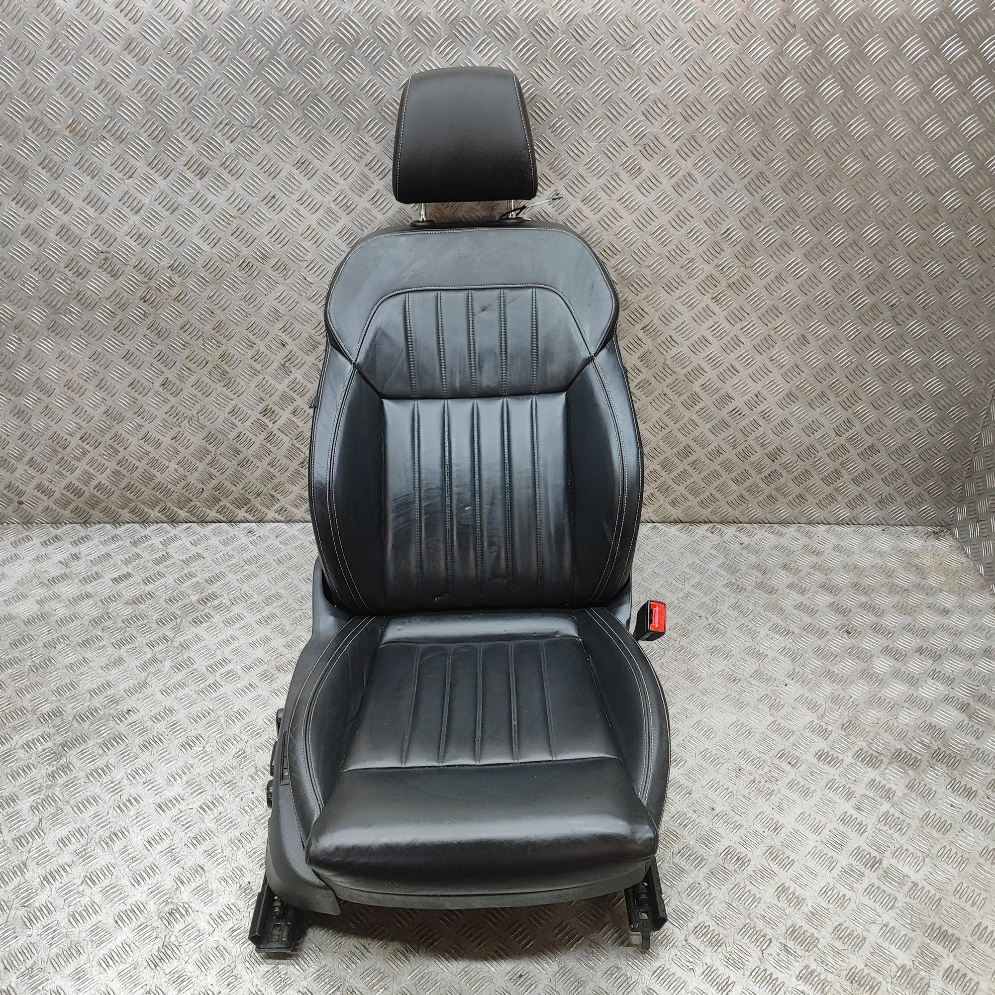 SKODA SUPERB MK3 Estate 3V Front Right Seat 5Q4881106R RHD 2.0 Diesel 90kw 2021