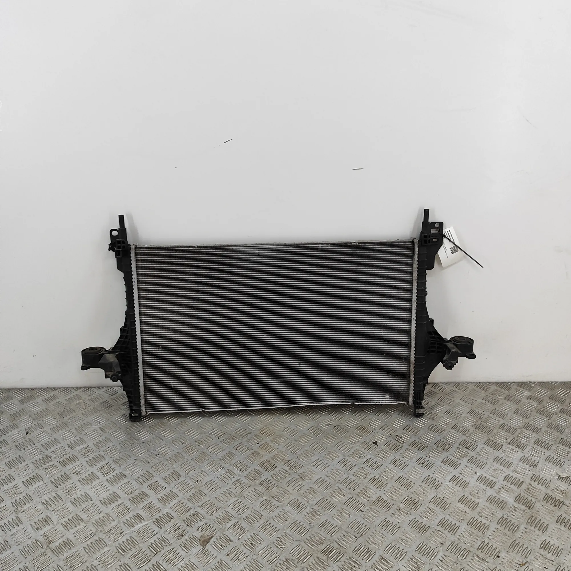 VOLVO XC40 Cooling Radiator P32339782 2.0 Hybrid 120kW 2023 36944425