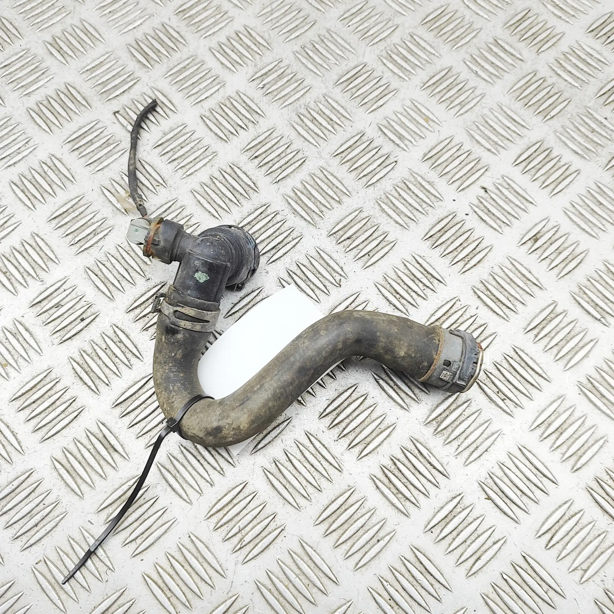 MERCEDES-BENZ E T-Model S213 Coolant Hose Pipe A2135014982 3.0 Diesel 37246211