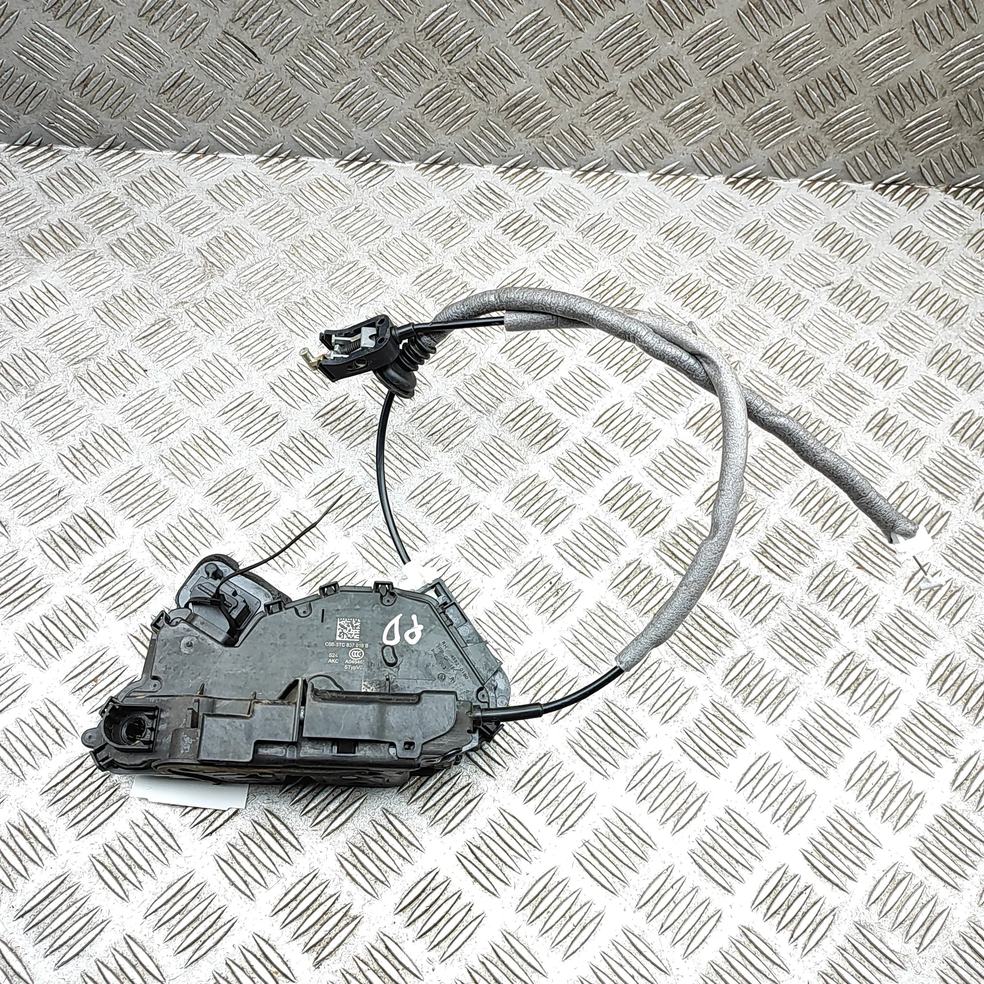 SKODA SUPERB MK3 Estate 3V Front Right Door Lock 5TC837016B RHD 2021 37491269