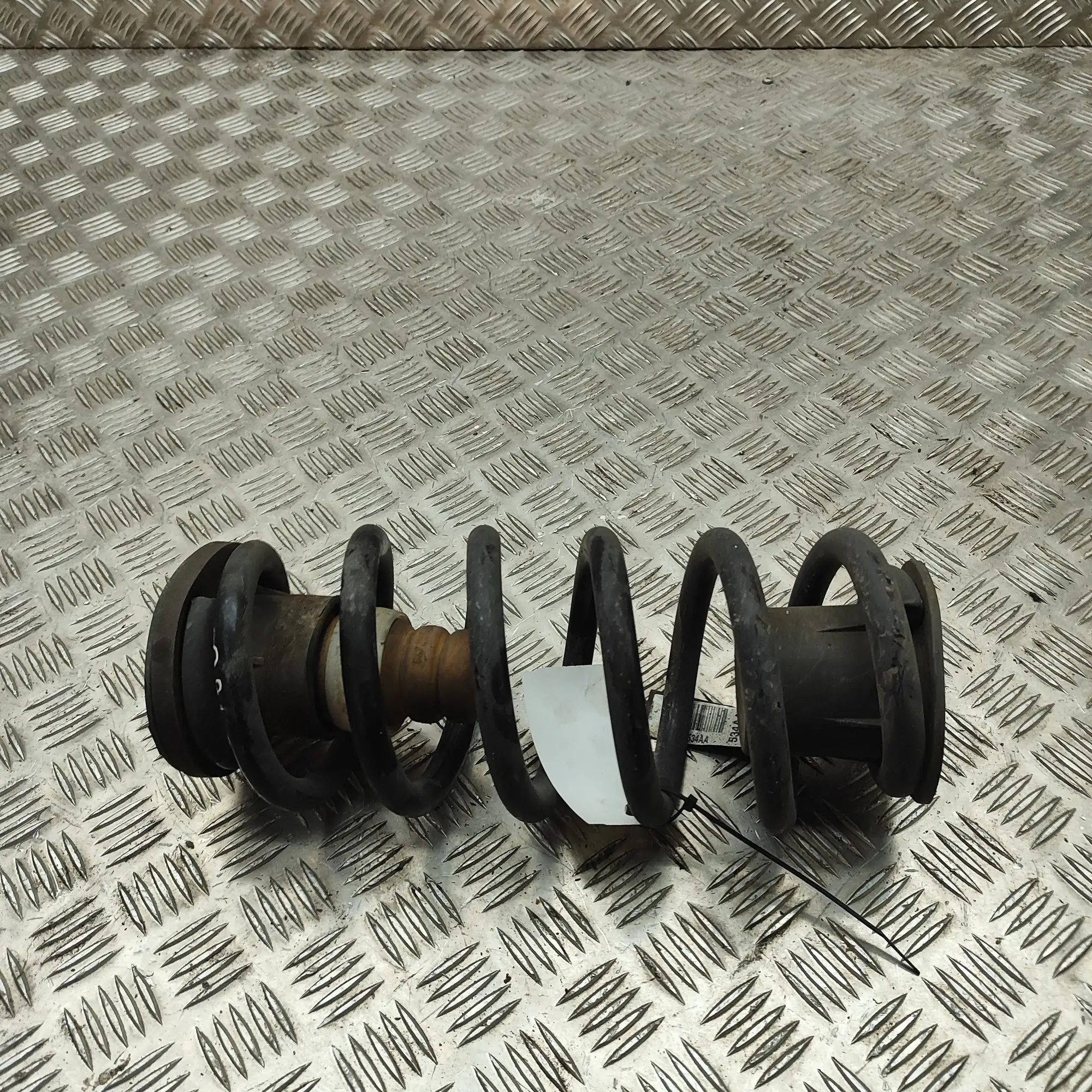 CHRYSLER GRAND VOYAGER MK5 RT Rear Right Coil Spring 68142534AA 2.8 Diesel 132kw