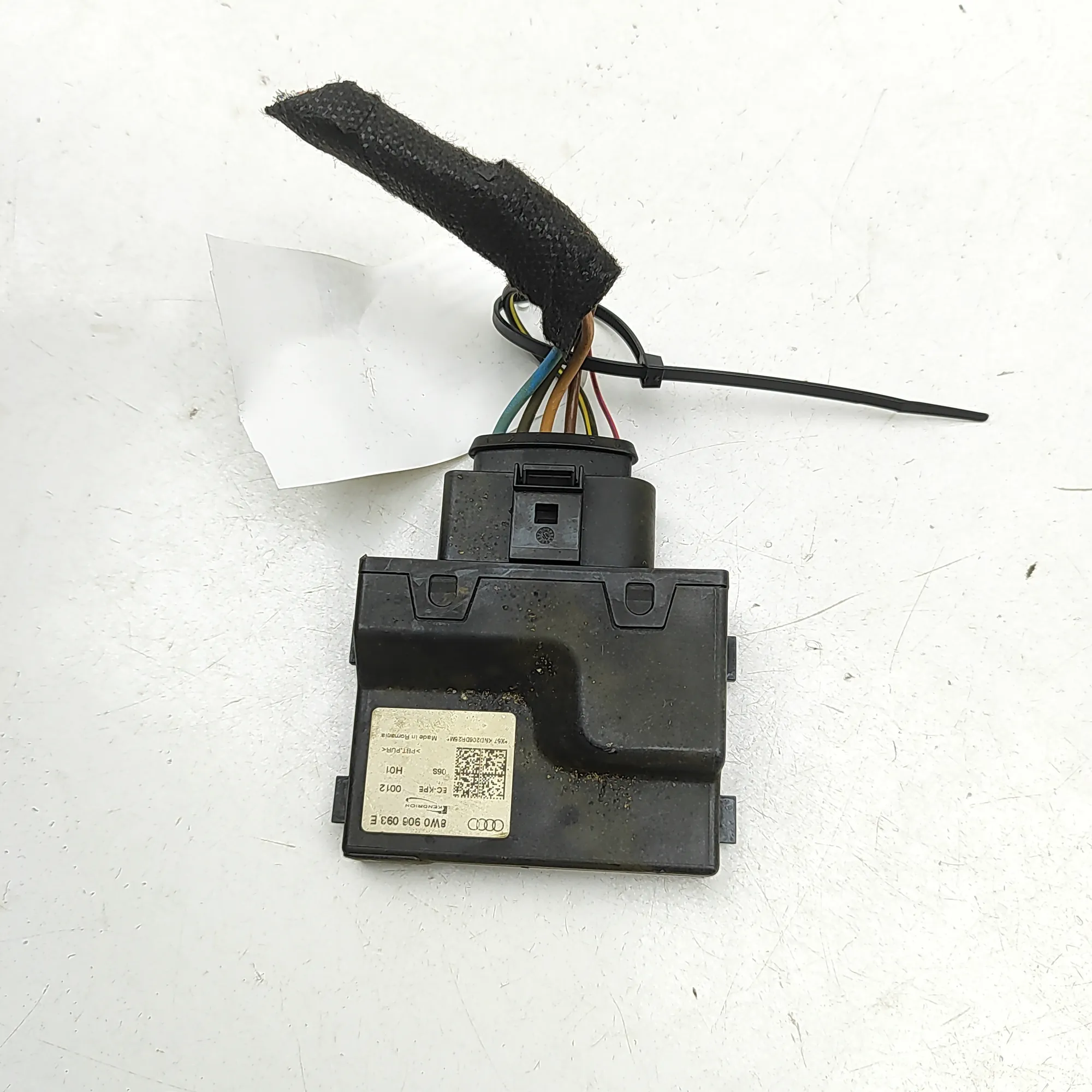 AUDI A4 8W2, B9 Fuel Pump Control Unit 8W0906093E 2.0 Petrol 110kw 2020 34502518