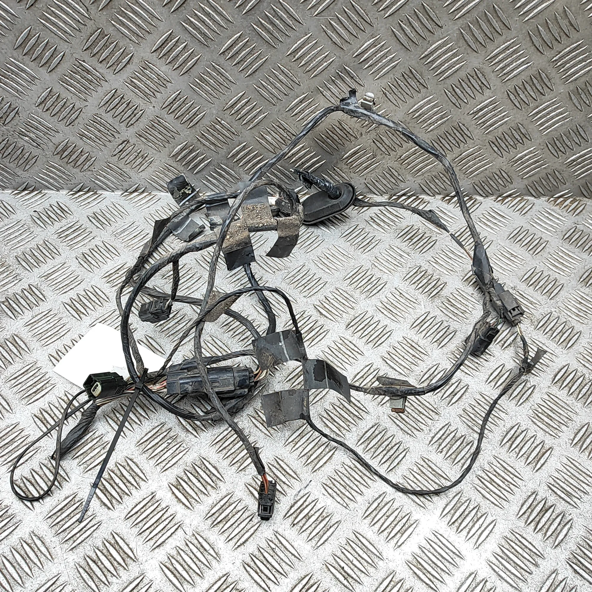 CHRYSLER GRAND VOYAGER MK5 RT Rear Parking Sensor Wiring 05113740AC 2.8D 132kW