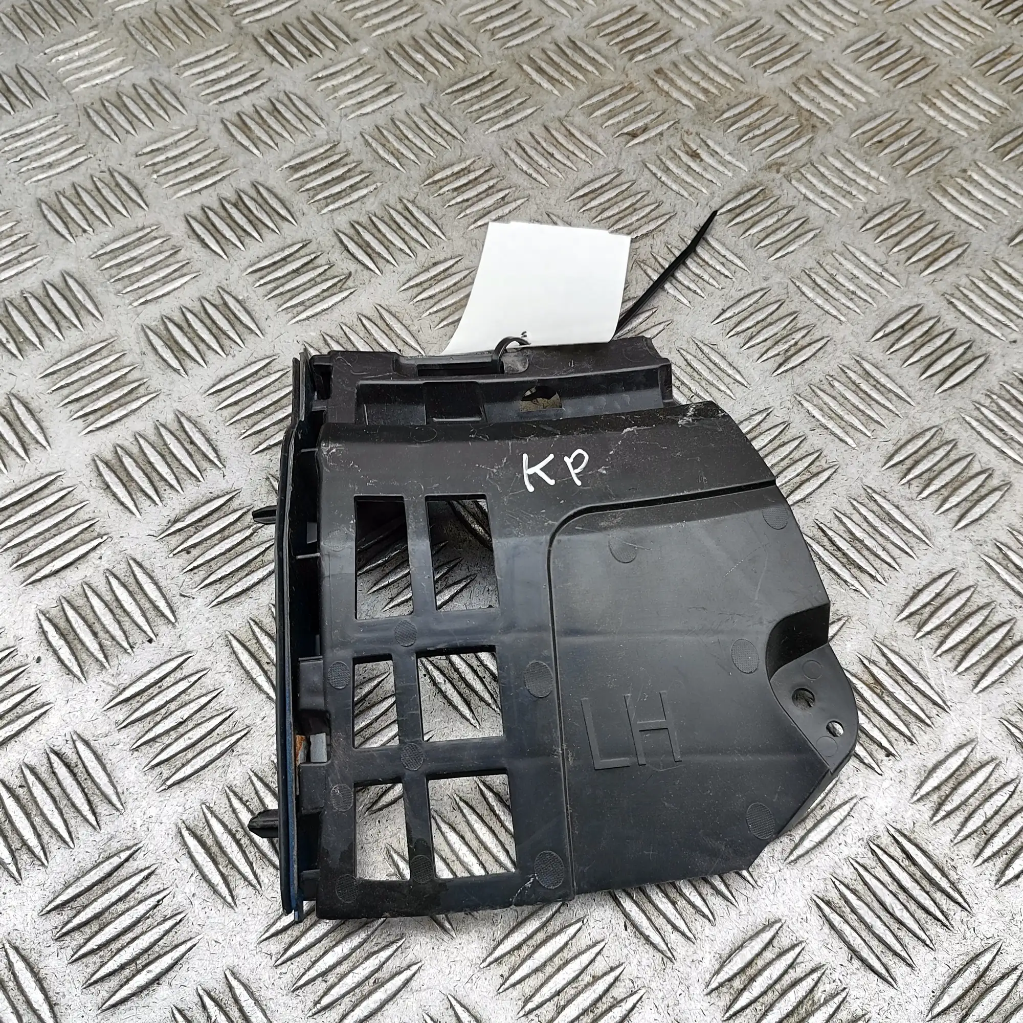 VOLVO XC40 Front Left Bumper Bracket 31455242 2.0 Hybrid 120kW 2023 37307118