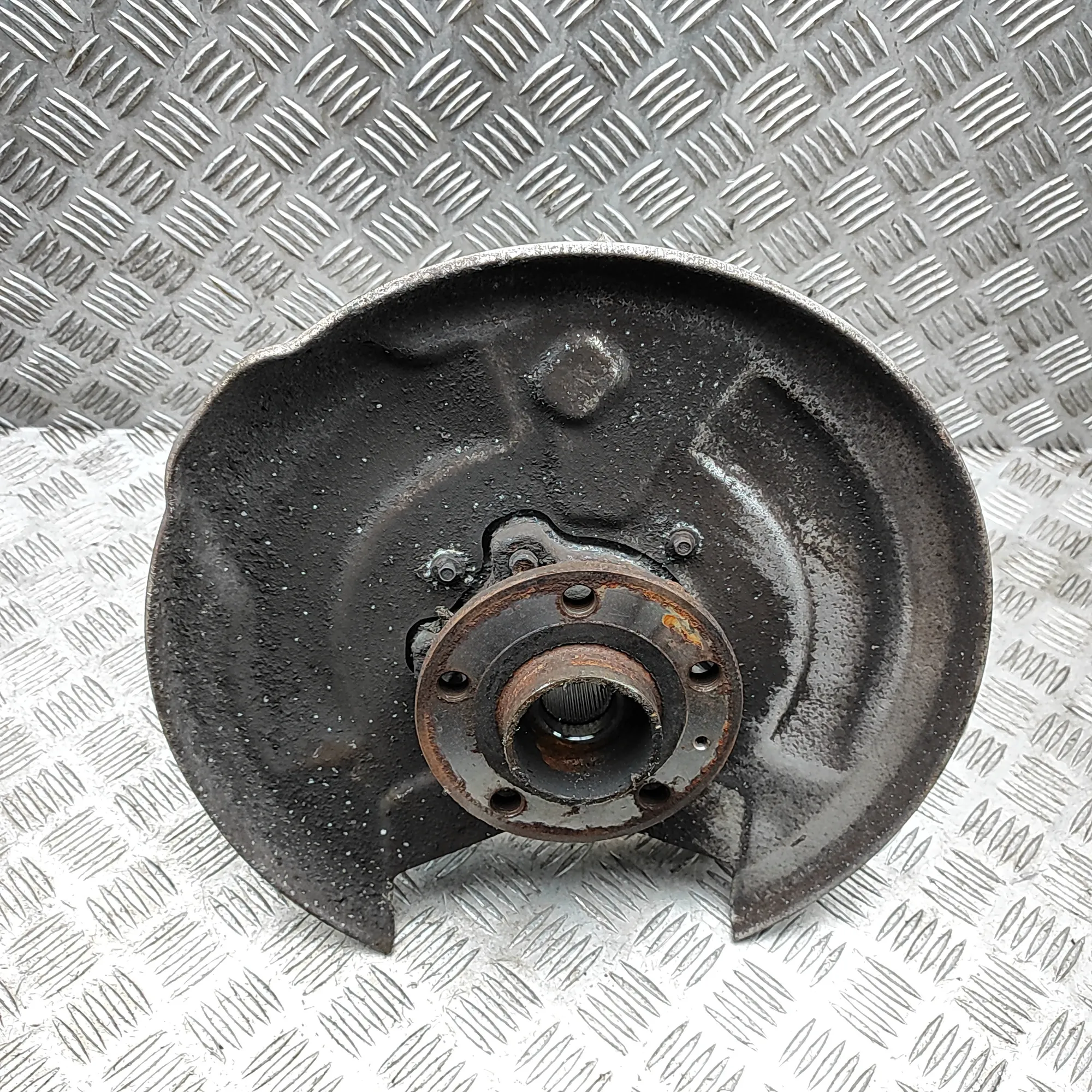 VOLVO S90 MK2 Rear Right Wheel Hub 31445104 2.0 Diesel 173kw 2017 37349614