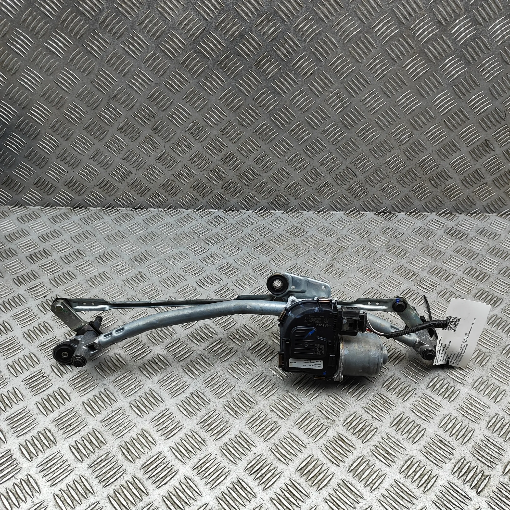 VOLVO XC40 Front Windshield Wiper Mechanism 32328140 RHD 2023 37306436