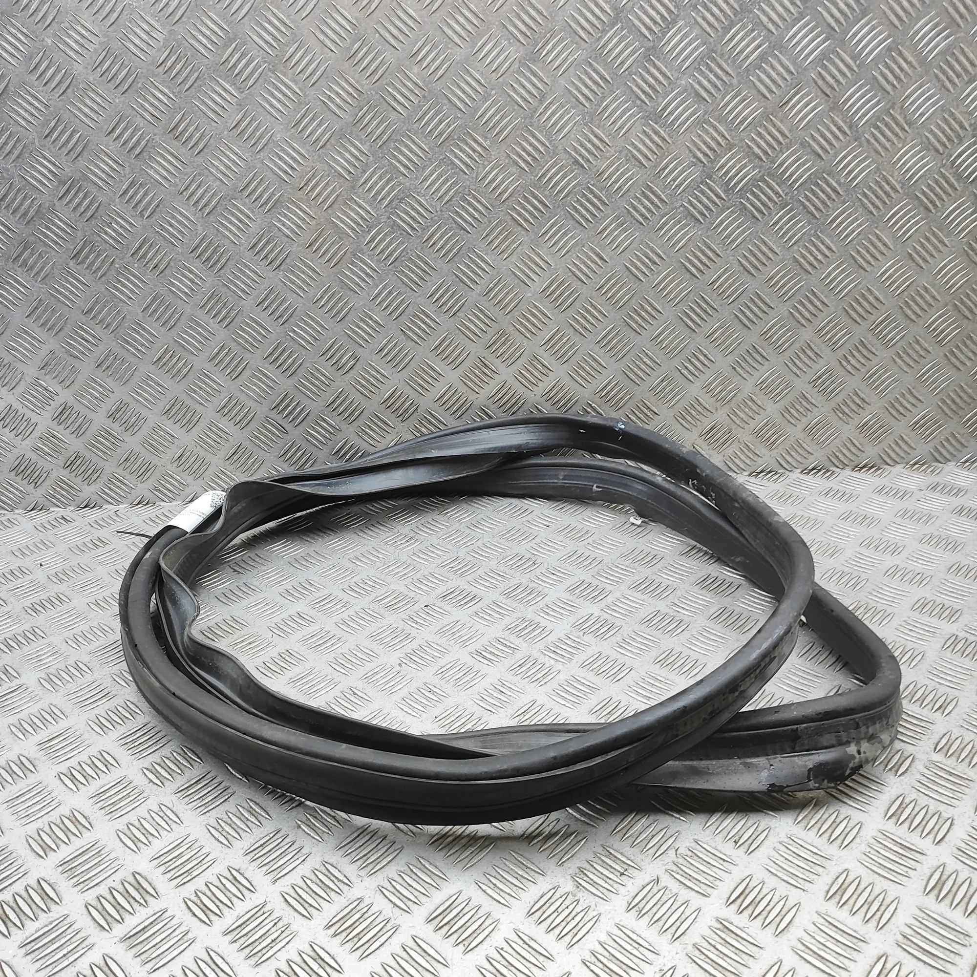 MERCEDES-BENZ S W222, V222, X222 Tailgate Rubber Seal A2227500198 36906379