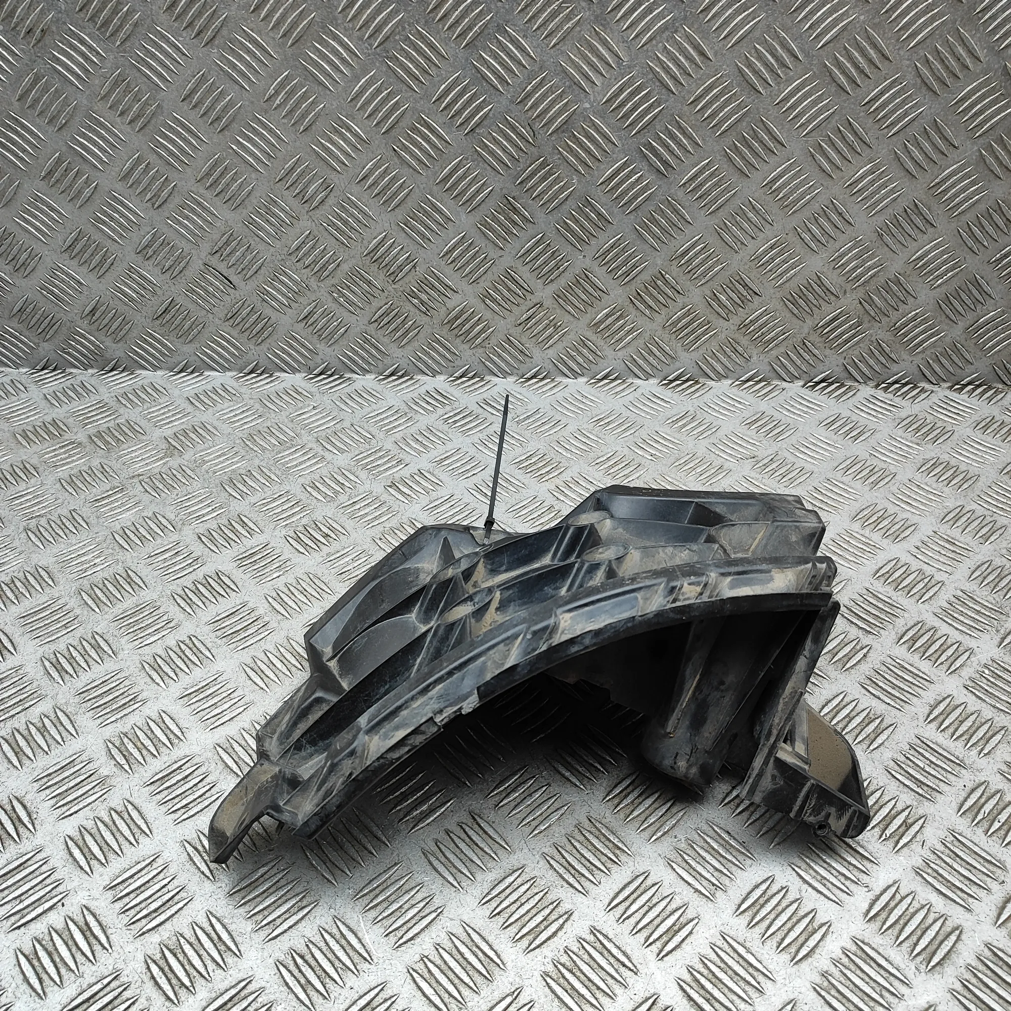 AUDI Q8 4MN Rear Right Bumper Bracket 4M8807394 3.0 Hybrid 250kW 2019 37356035