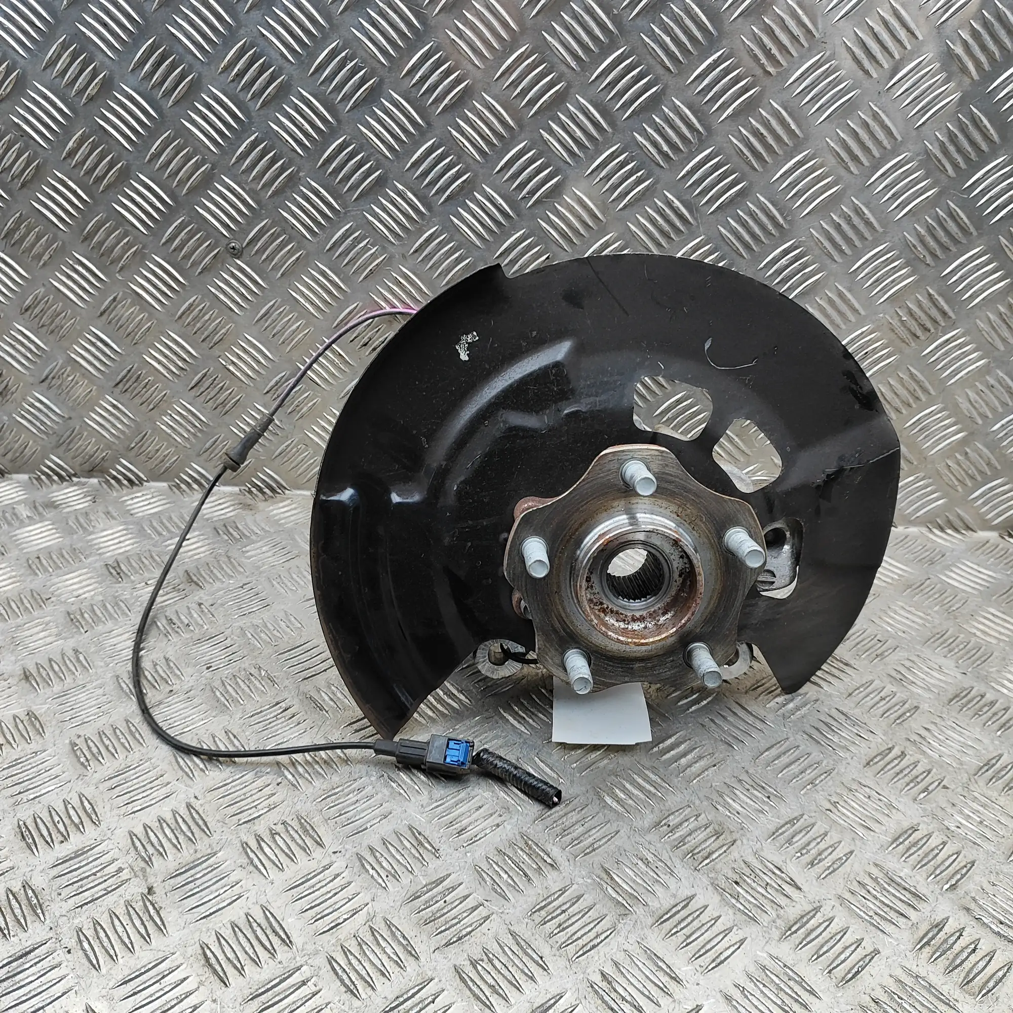 NISSAN ARIYA FE0 Front Left Wheel Hub 40202-5MP0B Electricity 178kw 2025