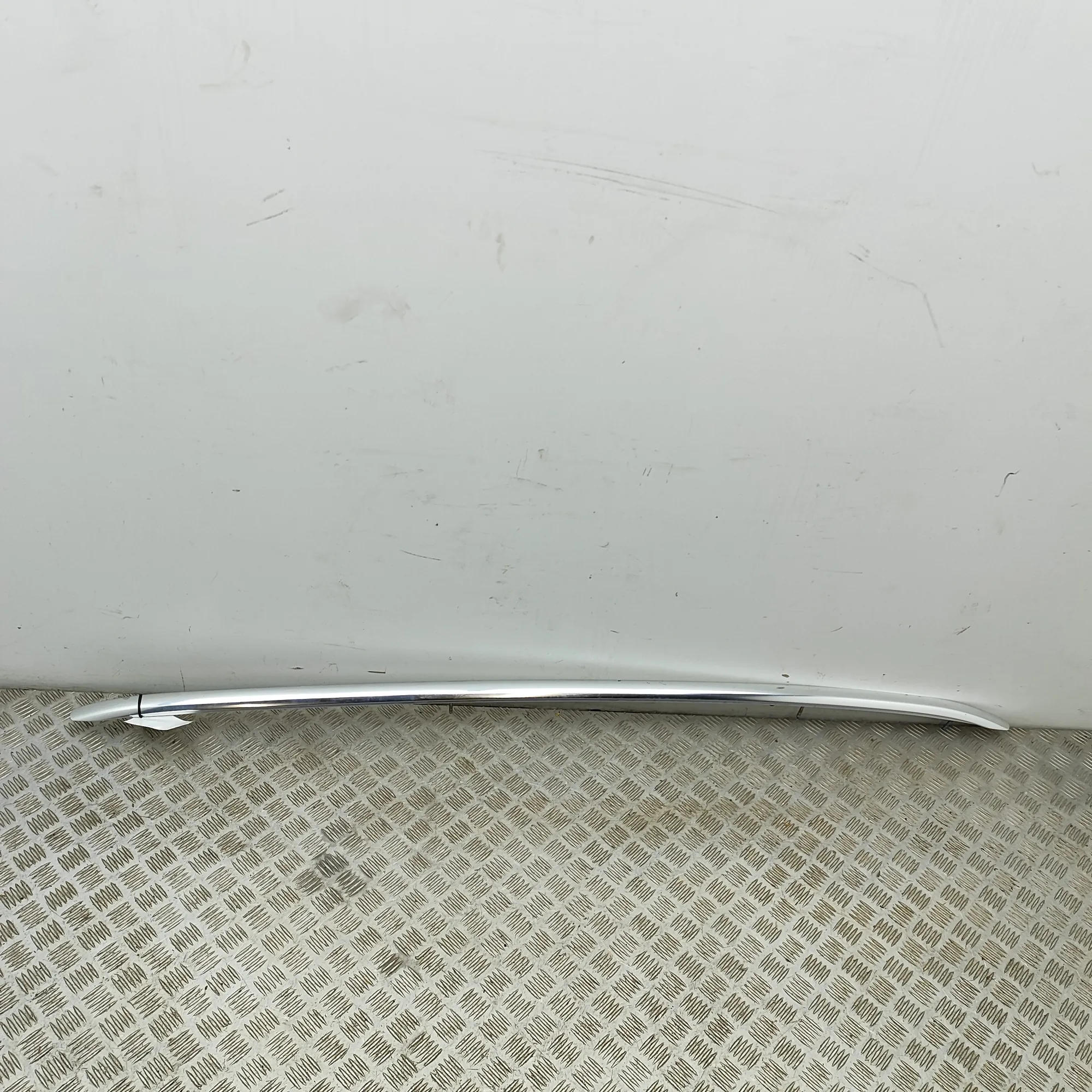 AUDI A6 C8 Avant 4K Right Side Roof Rail 4K9860022 3.0 Hybrid 210kW 2021