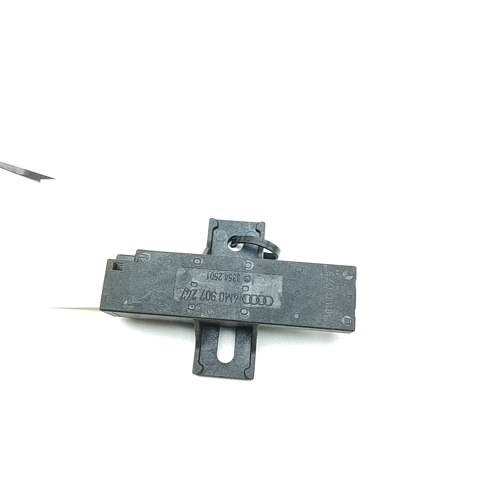 AUDI Q8 4M Keyless Entry Antenna 4M0907247 3.0 Petrol / electricity 37298559
