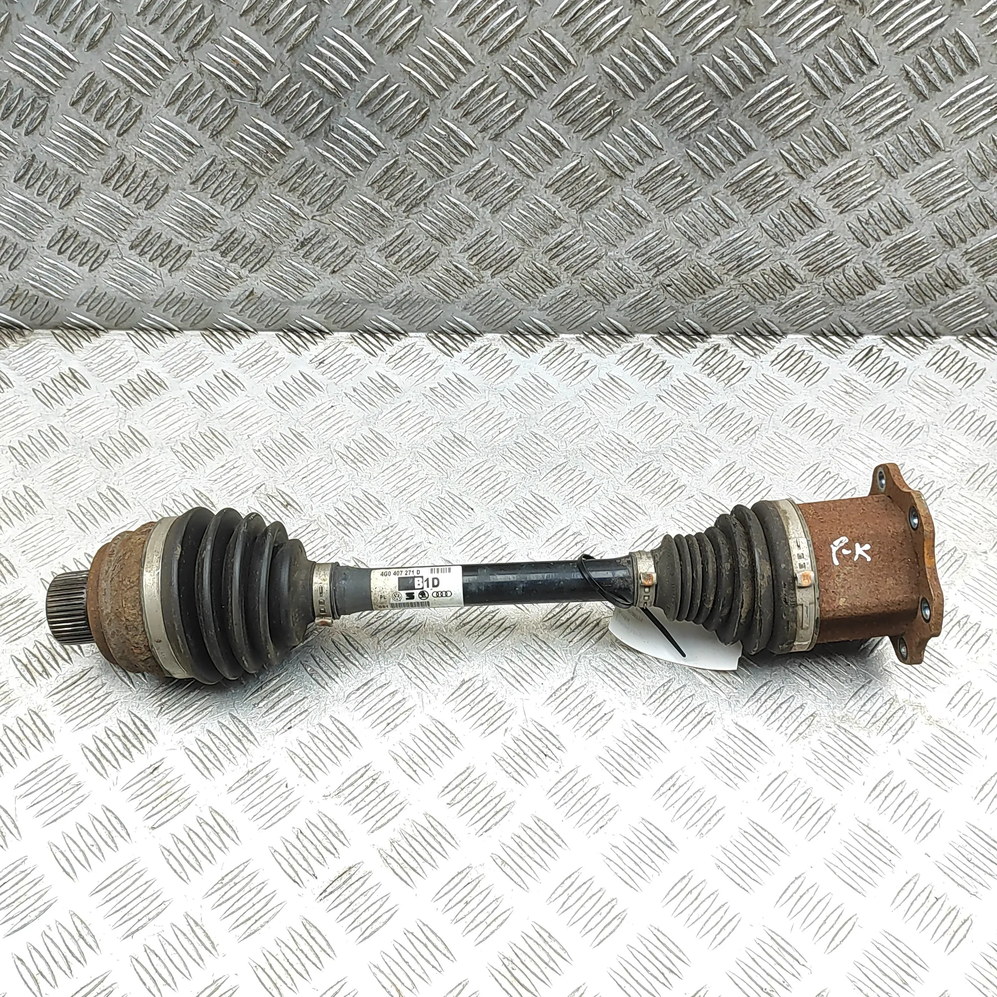AUDI A6 Avant C7 Front Left Driveshaft 4G0407271D 2.0 Diesel 35120775