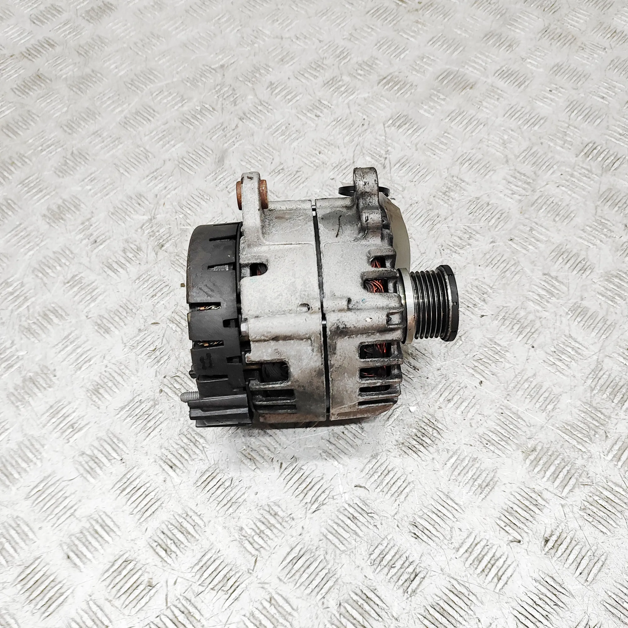 AUDI A5 F5 Alternator Generator 04L903024A 2.0 Diesel 140kw 2016 36800081