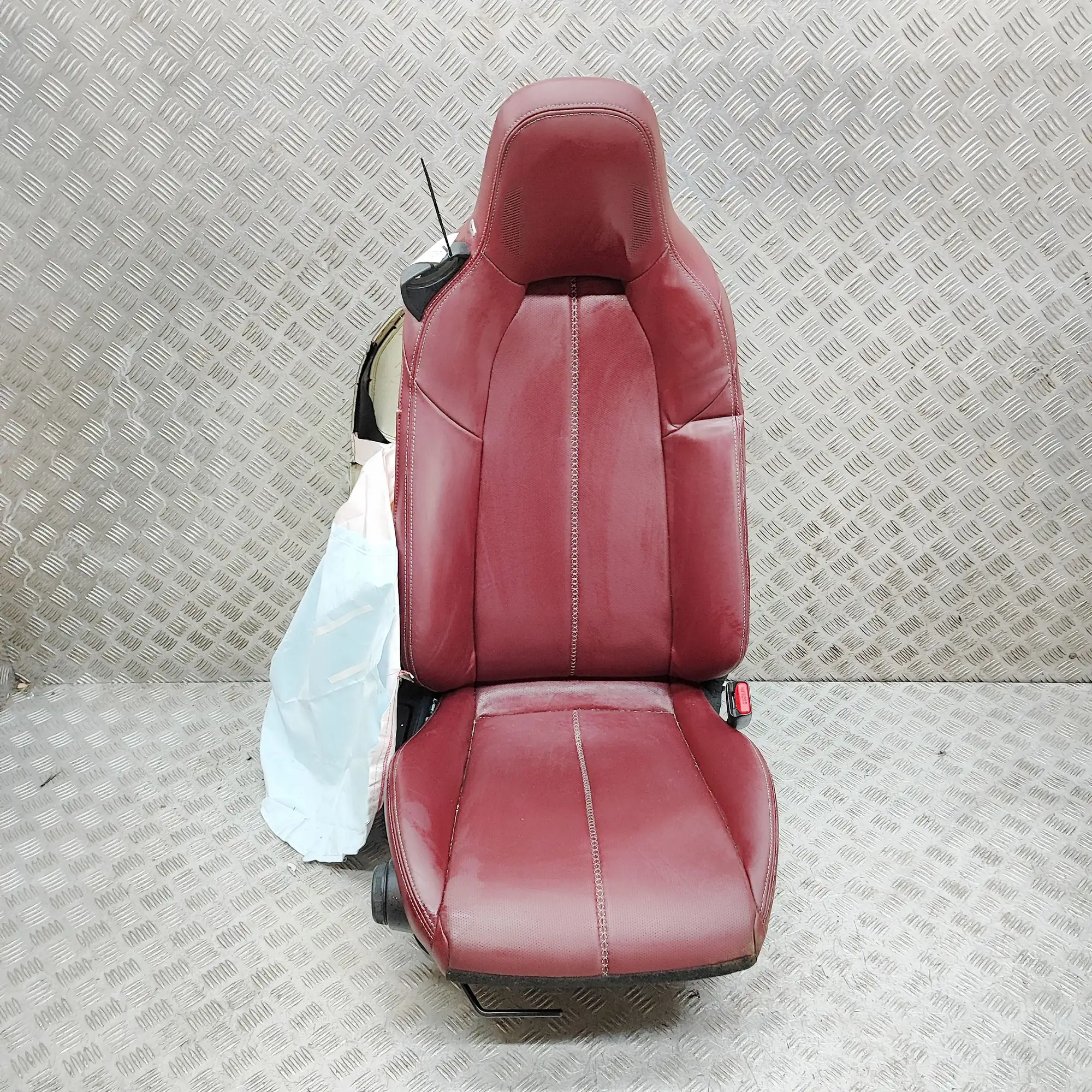 MAZDA MX-5 IV ND Front Right Seat NF6M-57-100A-18 2.0 Petrol 135kw 2020 36846029