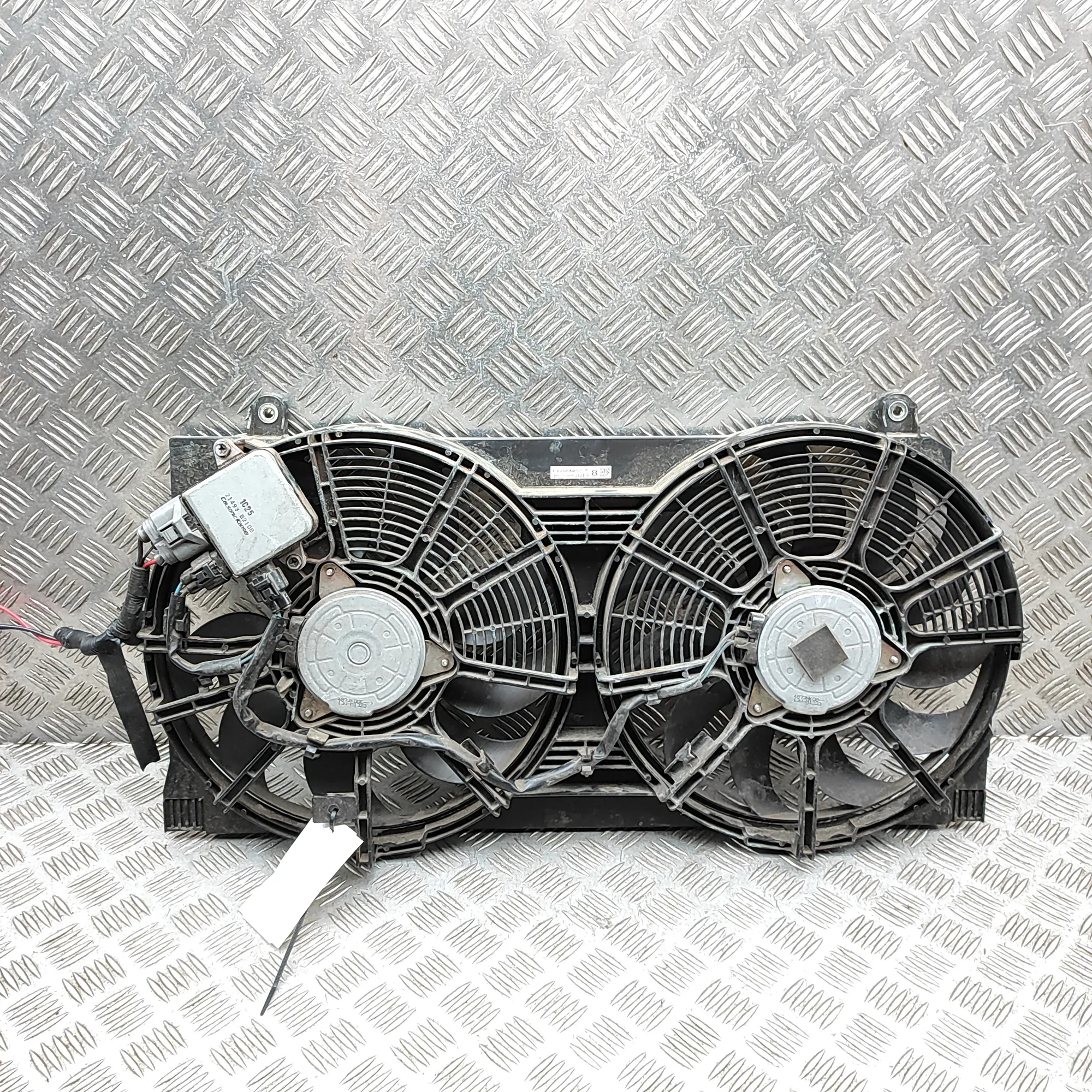 NISSAN LEAF ZE1 MK2 Engine Cooling Fan Shroud 21493-B210B Electricity 160kw 2021