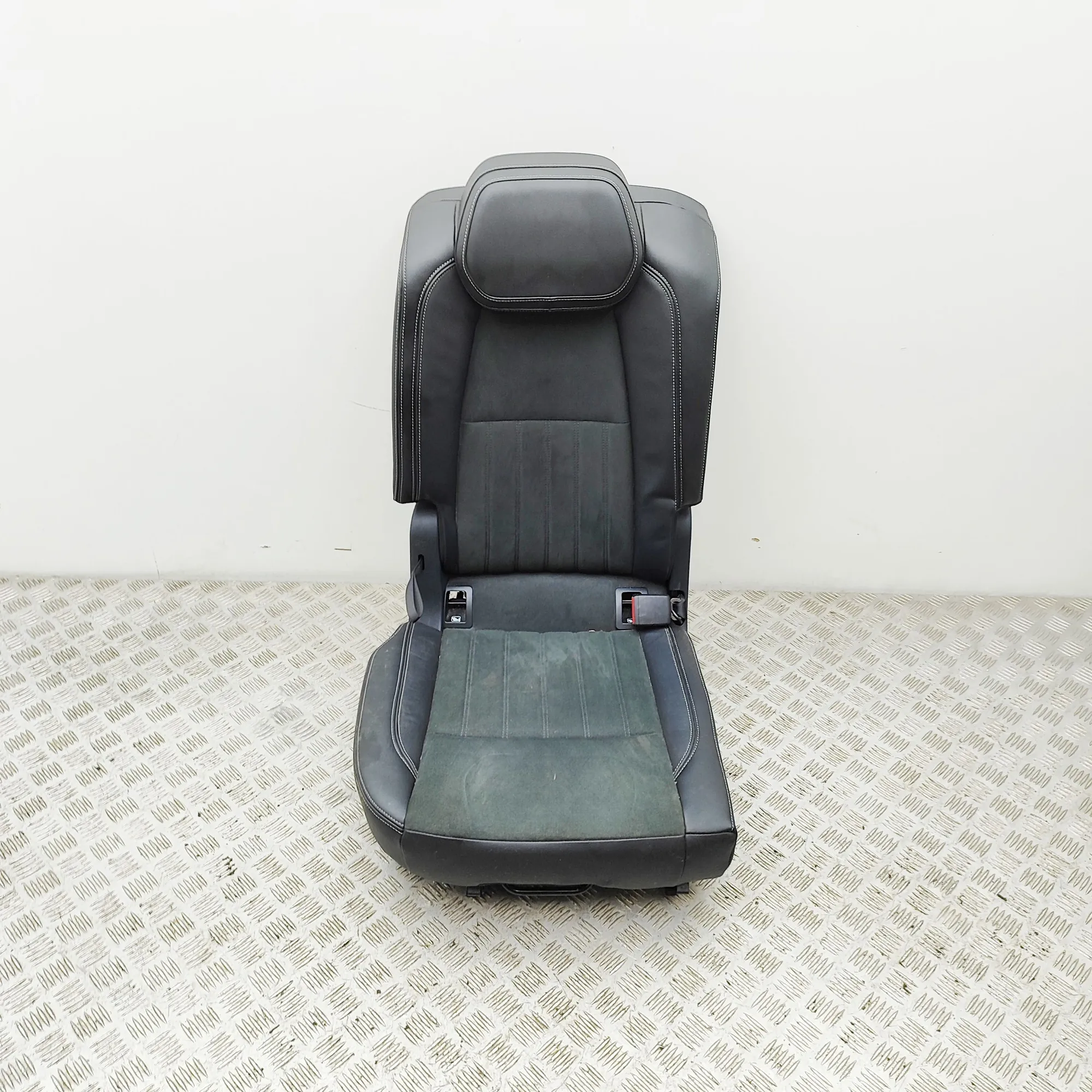 SKODA KAROQ NU7 Rear Right Seat 57A885142 1.5 Petrol 110kw 2020 37020087