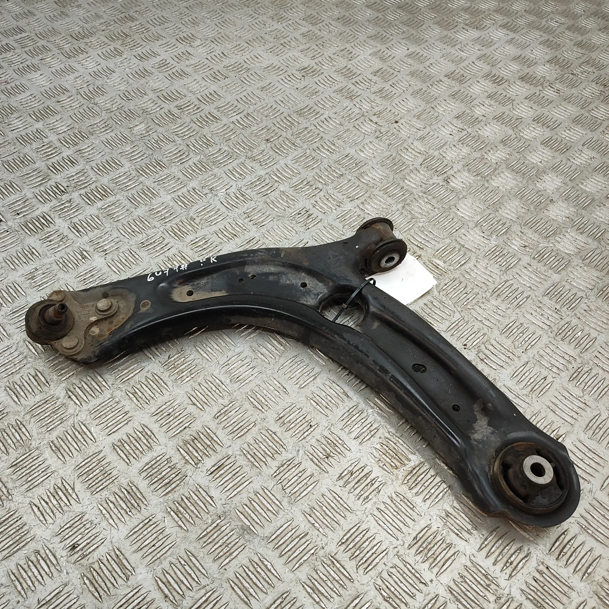 SKODA KAROQ NU7 Front Left Lower Control Arm 3Q0407151P 1.5 Petrol 110kW 2020
