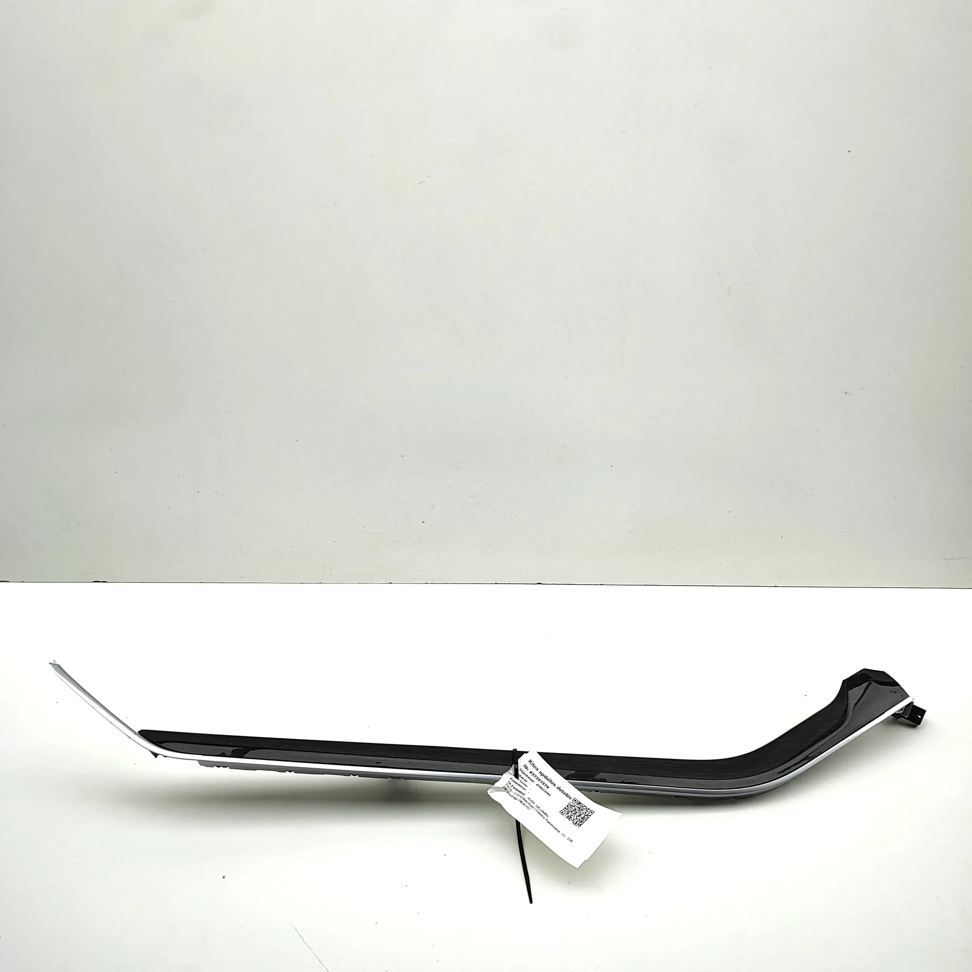 AUDI Q8 4M Center Console RH Trim 4M8864556 3.0 Petrol / electricity 37351579
