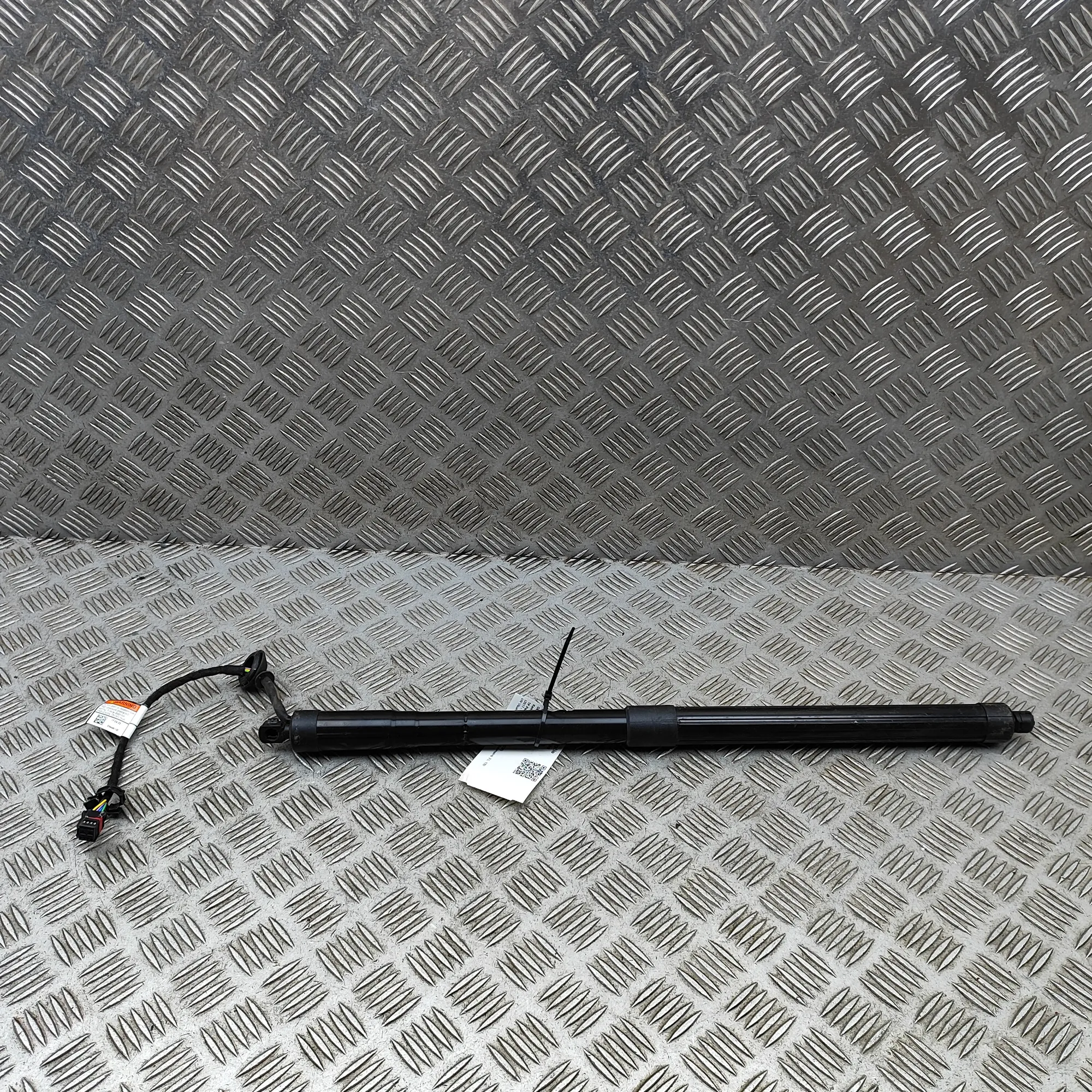 VOLVO XC40 Right Side Tailgate Gas Strut 32384409 2.0 Hybrid 120kW 2023 37308293