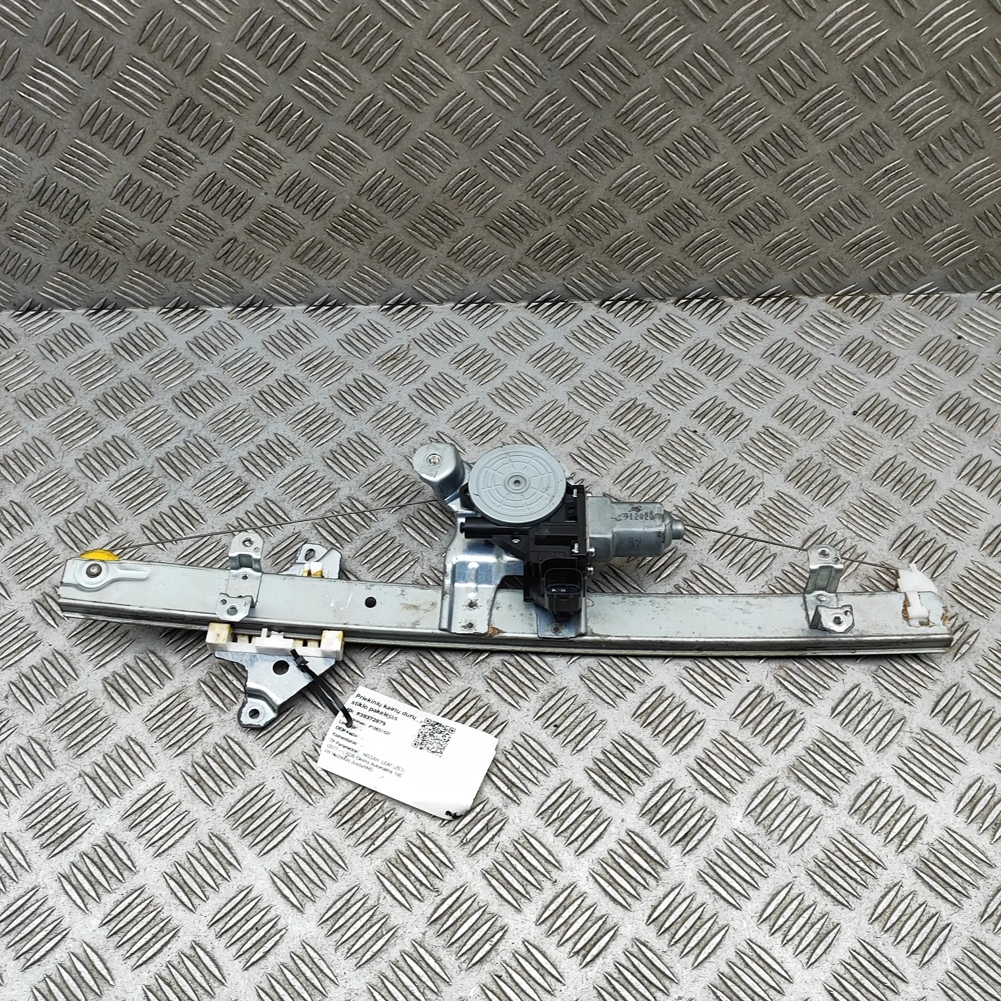 NISSAN LEAF ZE1 Front Left Door Window Regulator 80730-3NA0B 35372879