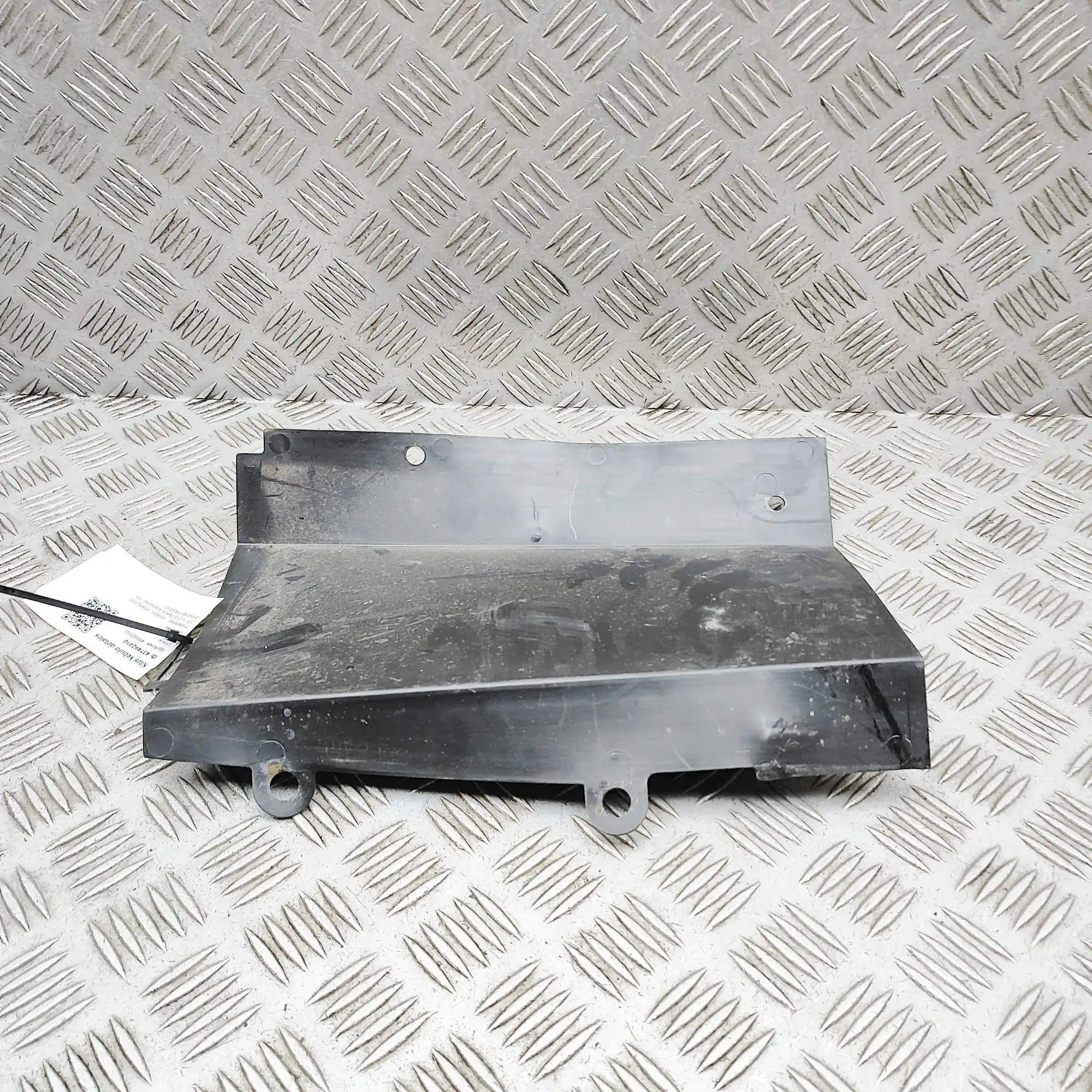 NISSAN ARIYA FE0 Left Radiator Air Guide Duct 92182-5MP0A Electricity 178kw 2025