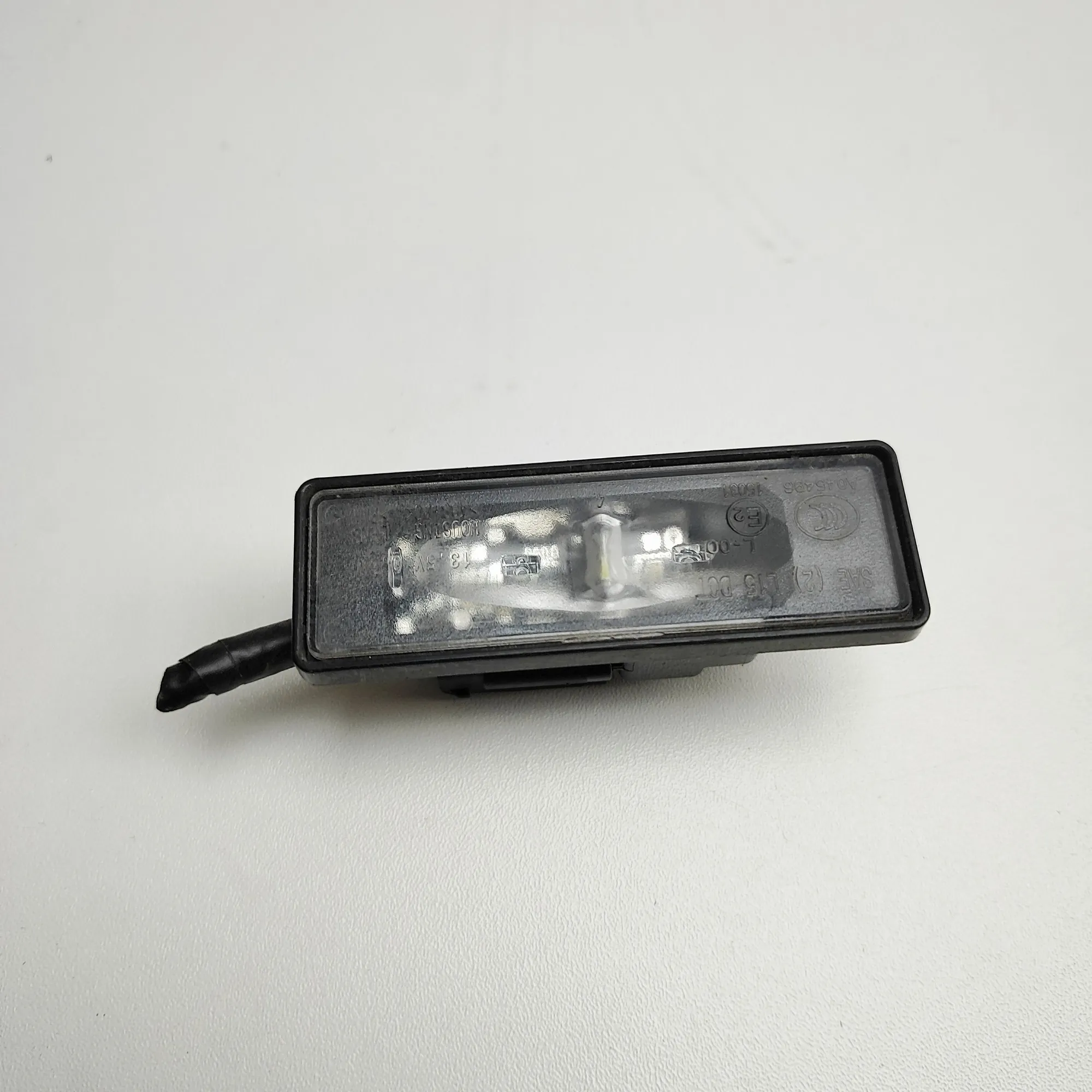 NISSAN ARIYA FE0 License Plate Light 26510-5MP0A Electricity 178kw 2025 37530048