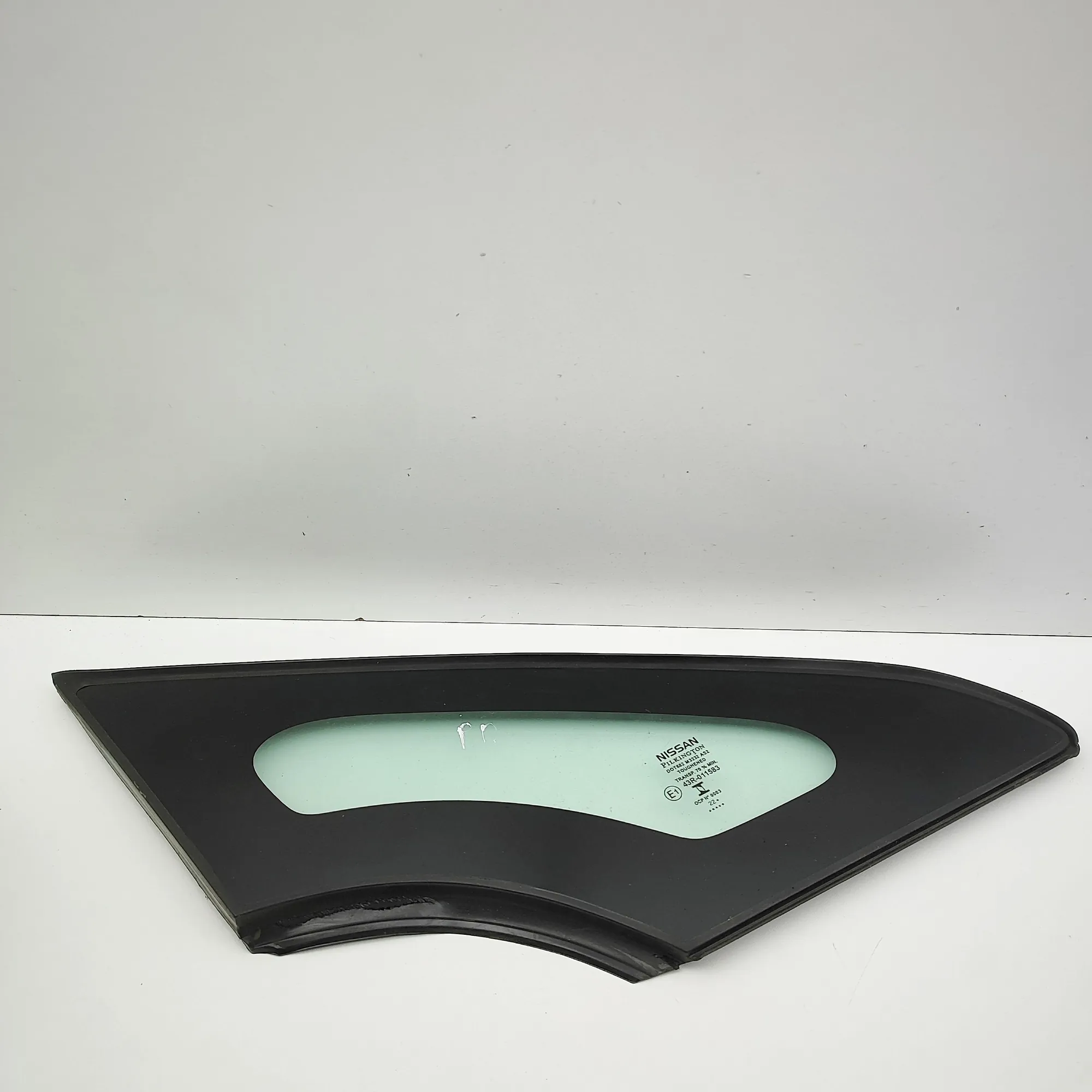 NISSAN LEAF ZE1 MK2 Front Right Door Quarter Window AS2 76820-3NL3A 2023