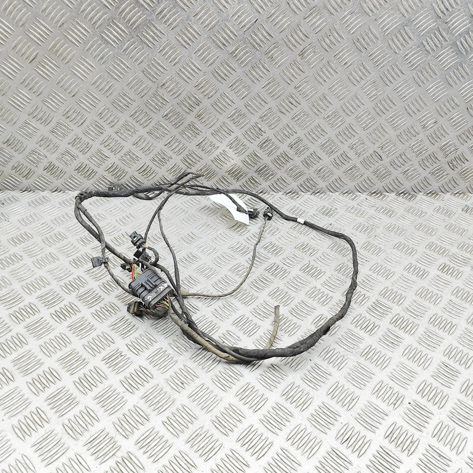MERCEDES-BENZ E S213 Rear Parking Sensor Wiring Loom A2135403034 37298095