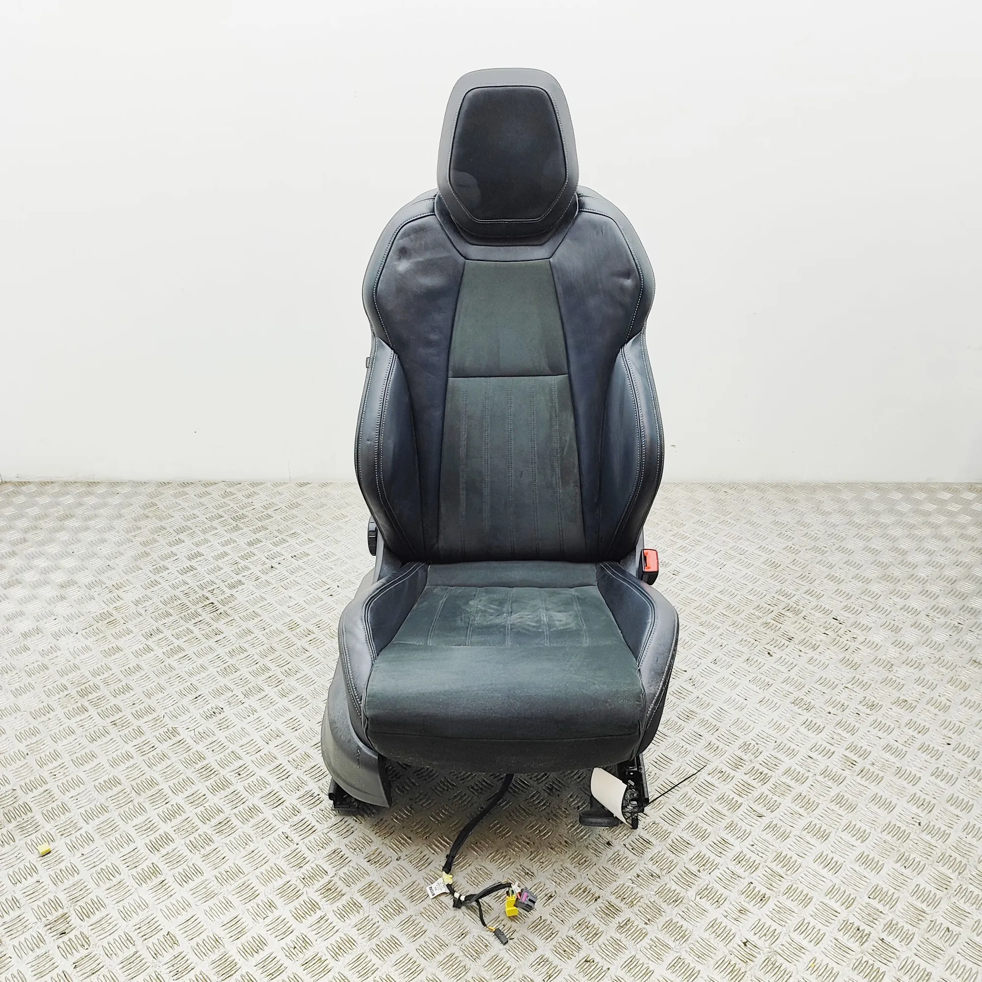 SKODA KAROQ NU7 Front Right Seat 5QA881106C RHD 1.5 Petrol 110kw 2020 37020075