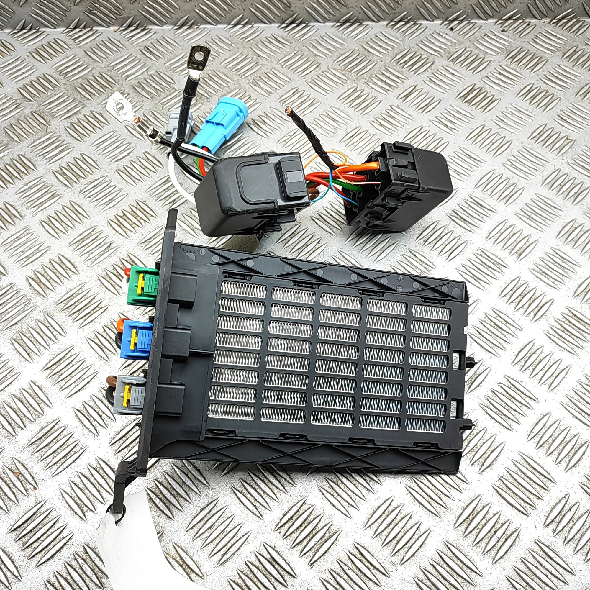 RENAULT ZOE BFM Electric Heater Matrix MR013410-1390 Electricity 100kw 2022