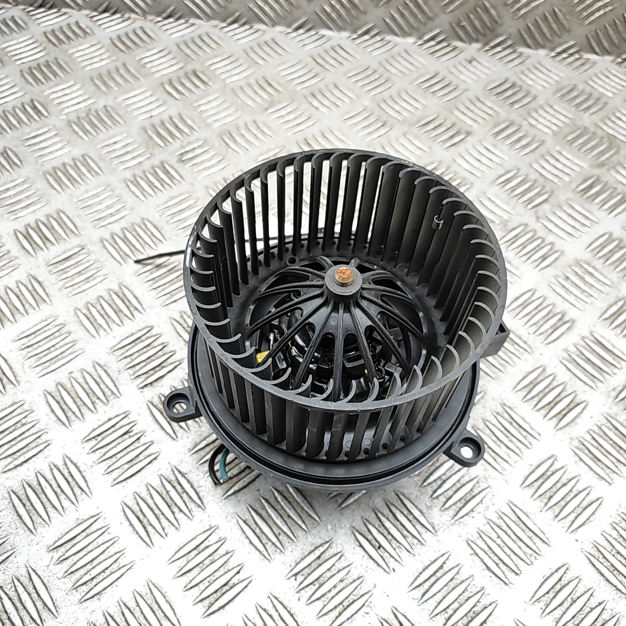 CHRYSLER GRAND VOYAGER MK5 RT Heater Blower Fan AY272700-0283 RHD 2.8D 132kW