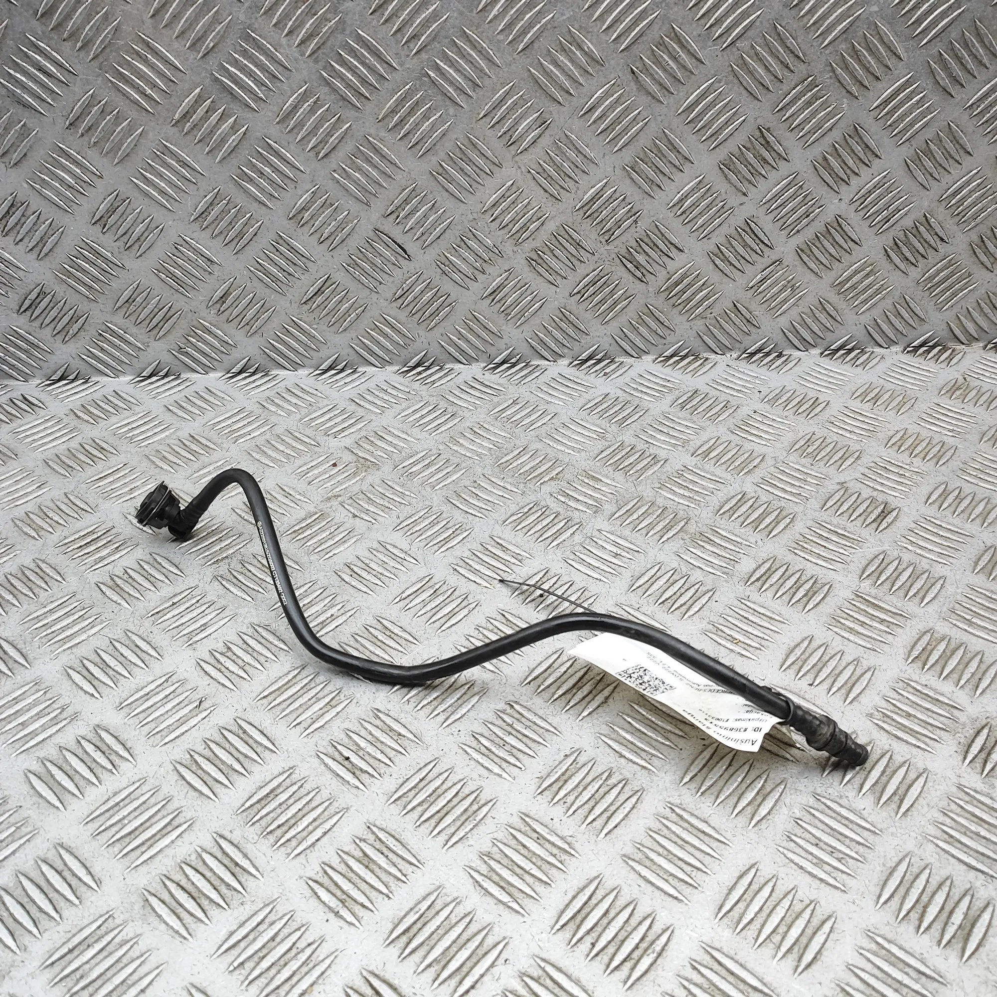MERCEDES-BENZ S W222, V222, X222 Coolant Hose Pipe A2225012825 36895513
