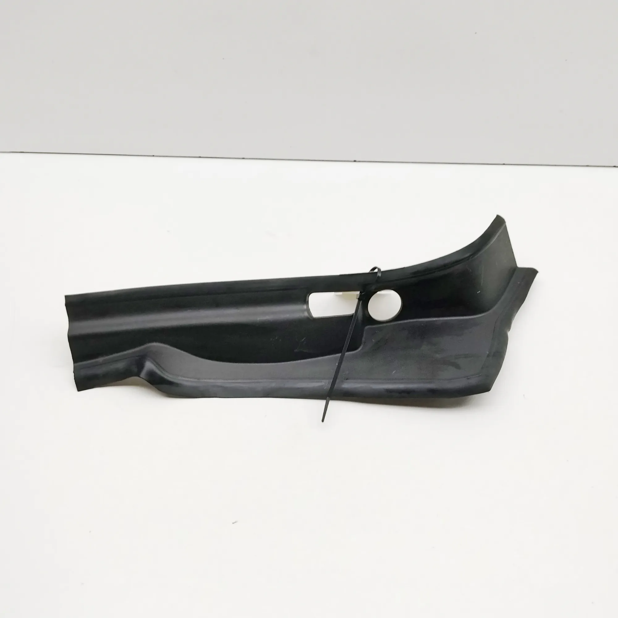 BMW i4 G26 Rear Tailgate Left Side Drip Rail Trim 7487593 Electricity 37577615