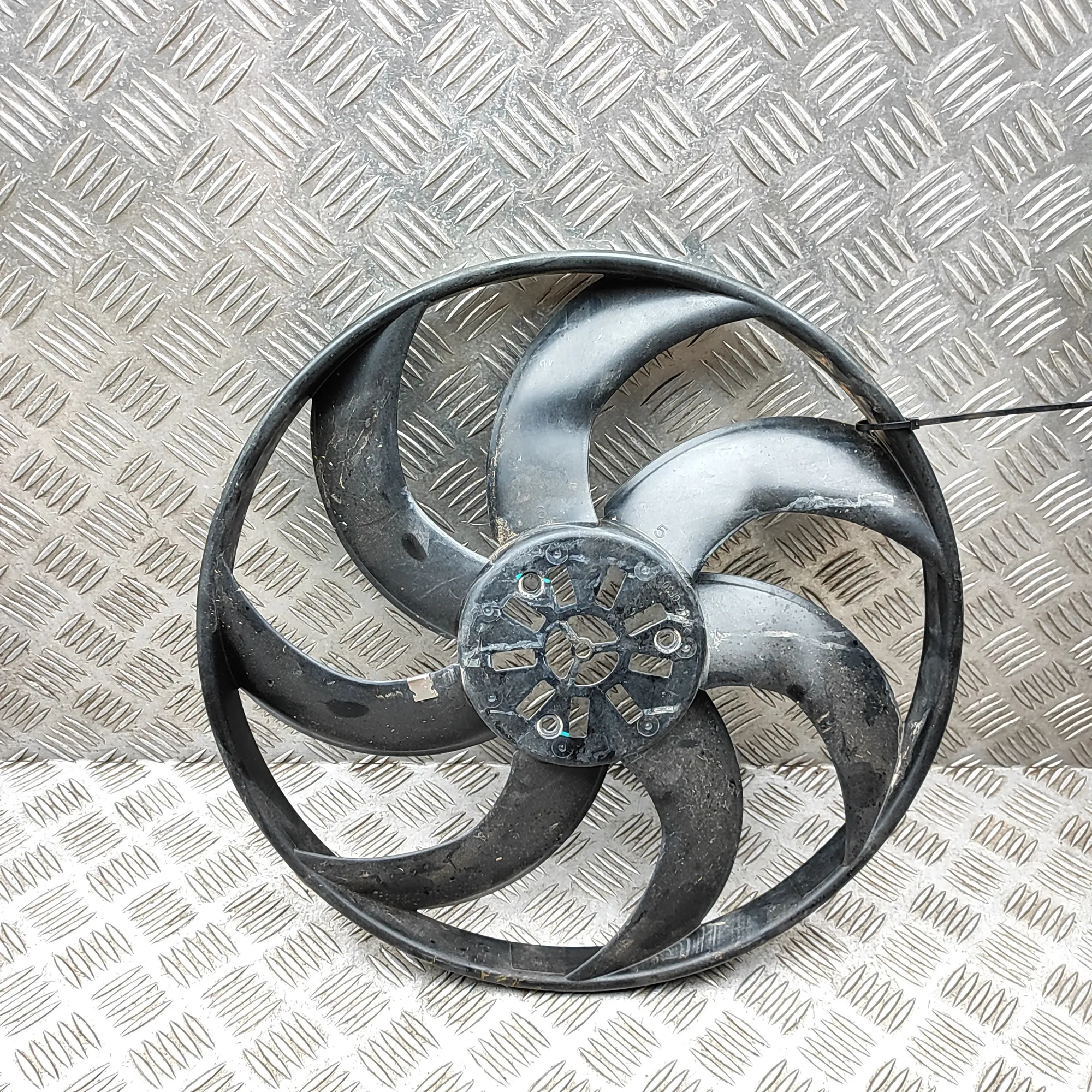 CHRYSLER GRAND VOYAGER MK5 RT Engine Cooling Fan 5058677AA 2.8 Diesel 132kW 2014