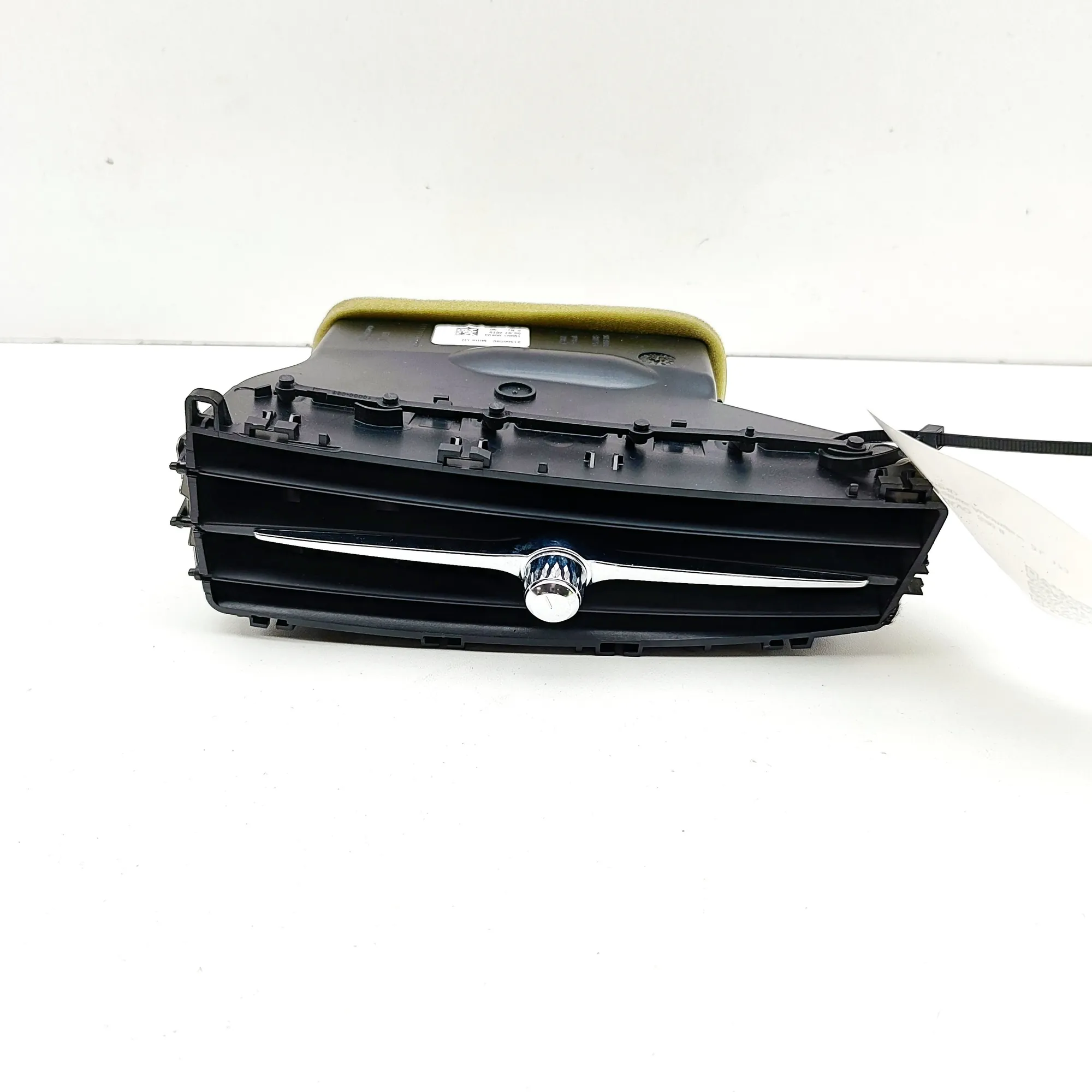 VOLVO S90 MK2 Center Left Dashboard Air Vent 31366589 RHD 2017 37529169