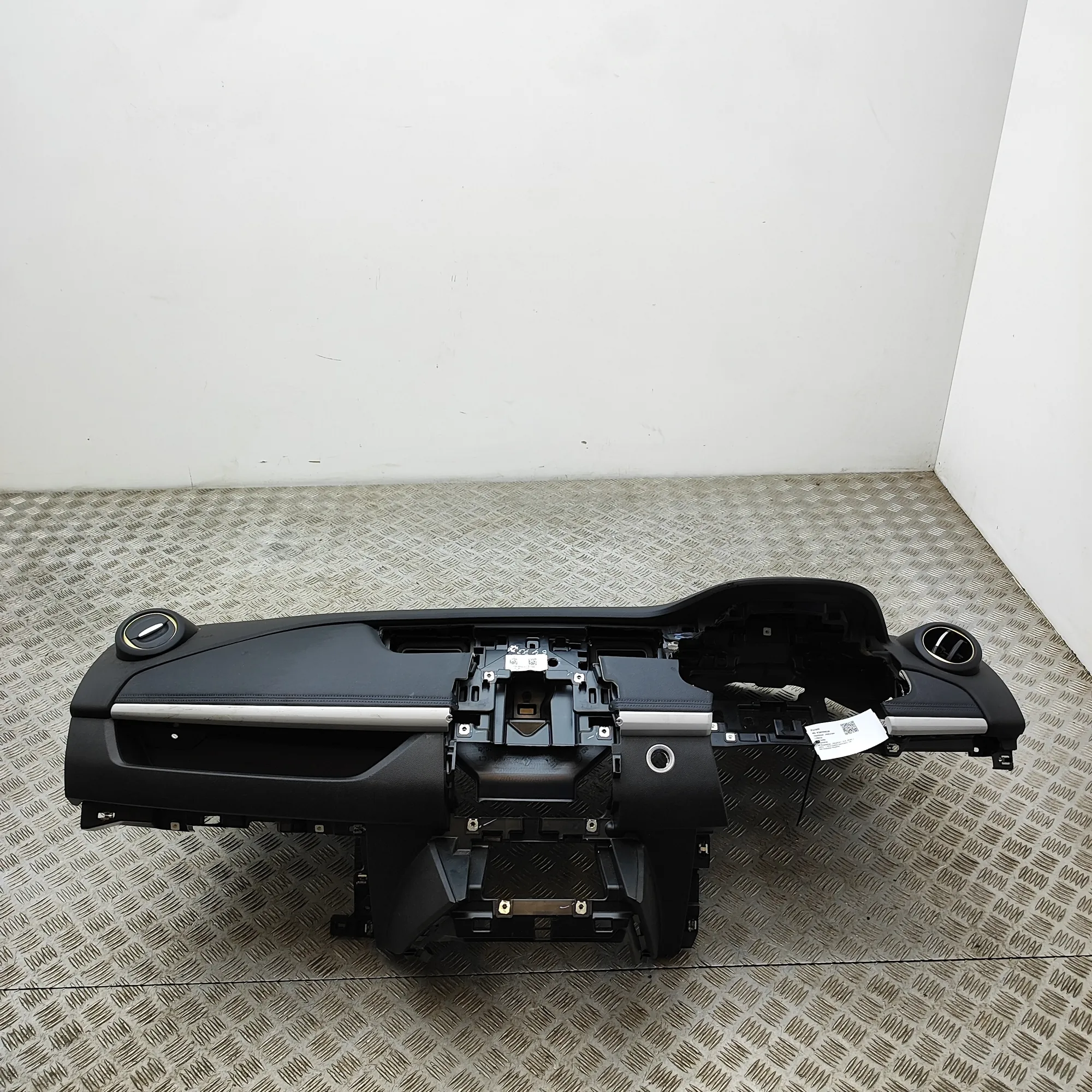 RENAULT ZOE BFM Dashboard 681002136R RHD Electricity 100kw 2022 36959030