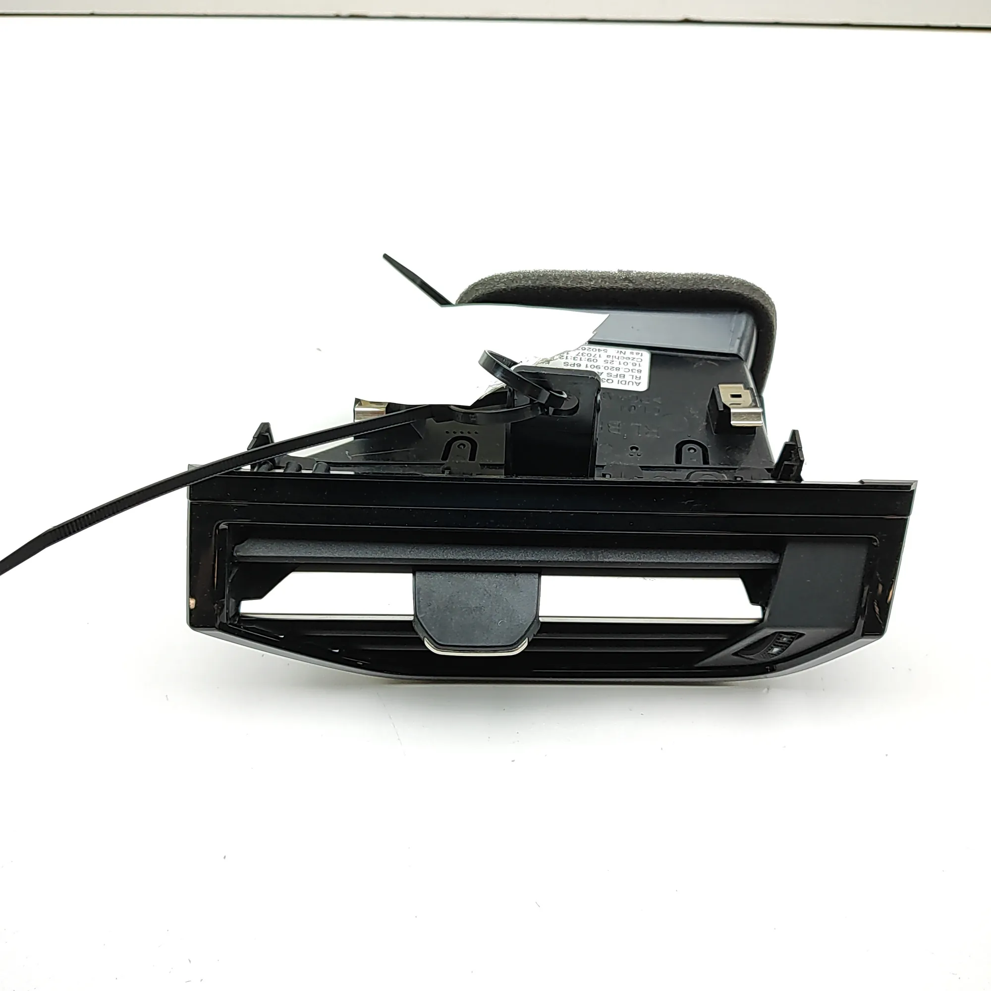 AUDI Q3 F3 MK2 Left Dashboard Air Vent 83C820901 RHD 2025 36998334