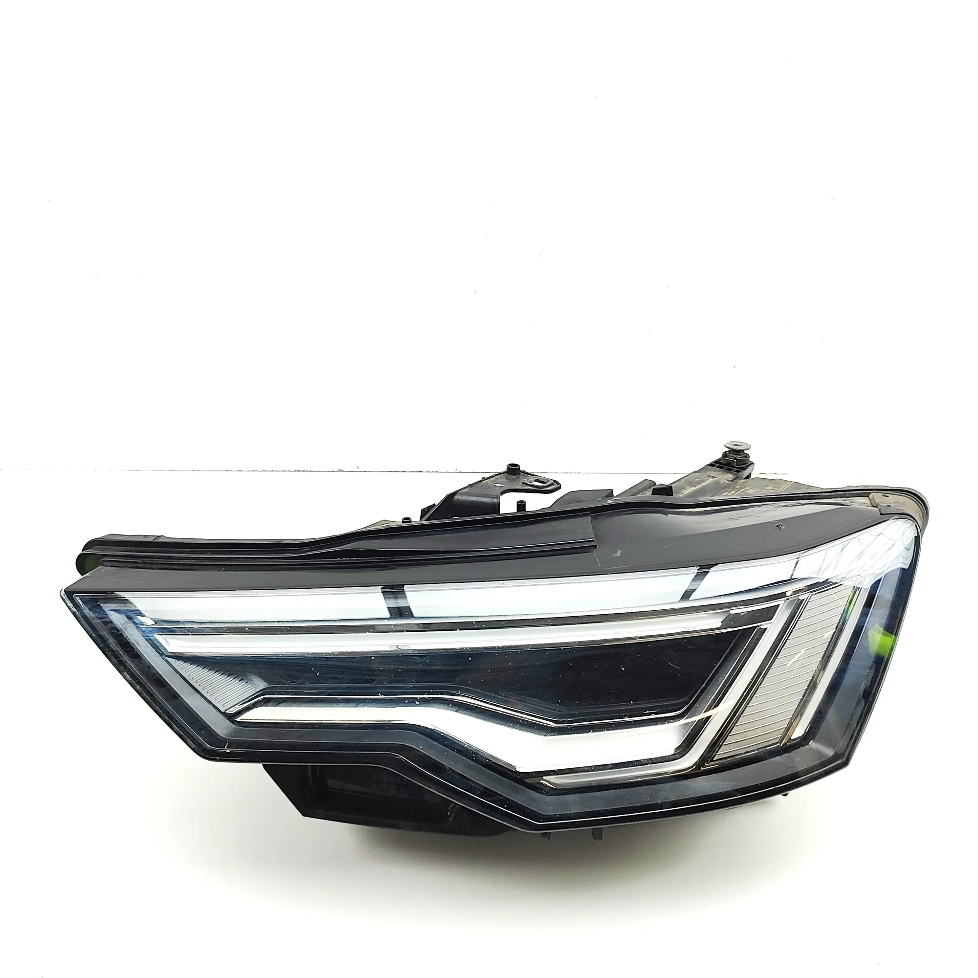 AUDI A6 C8 Avant 4K Front Left Headlight 4K0941039 RHD 2021 37383852