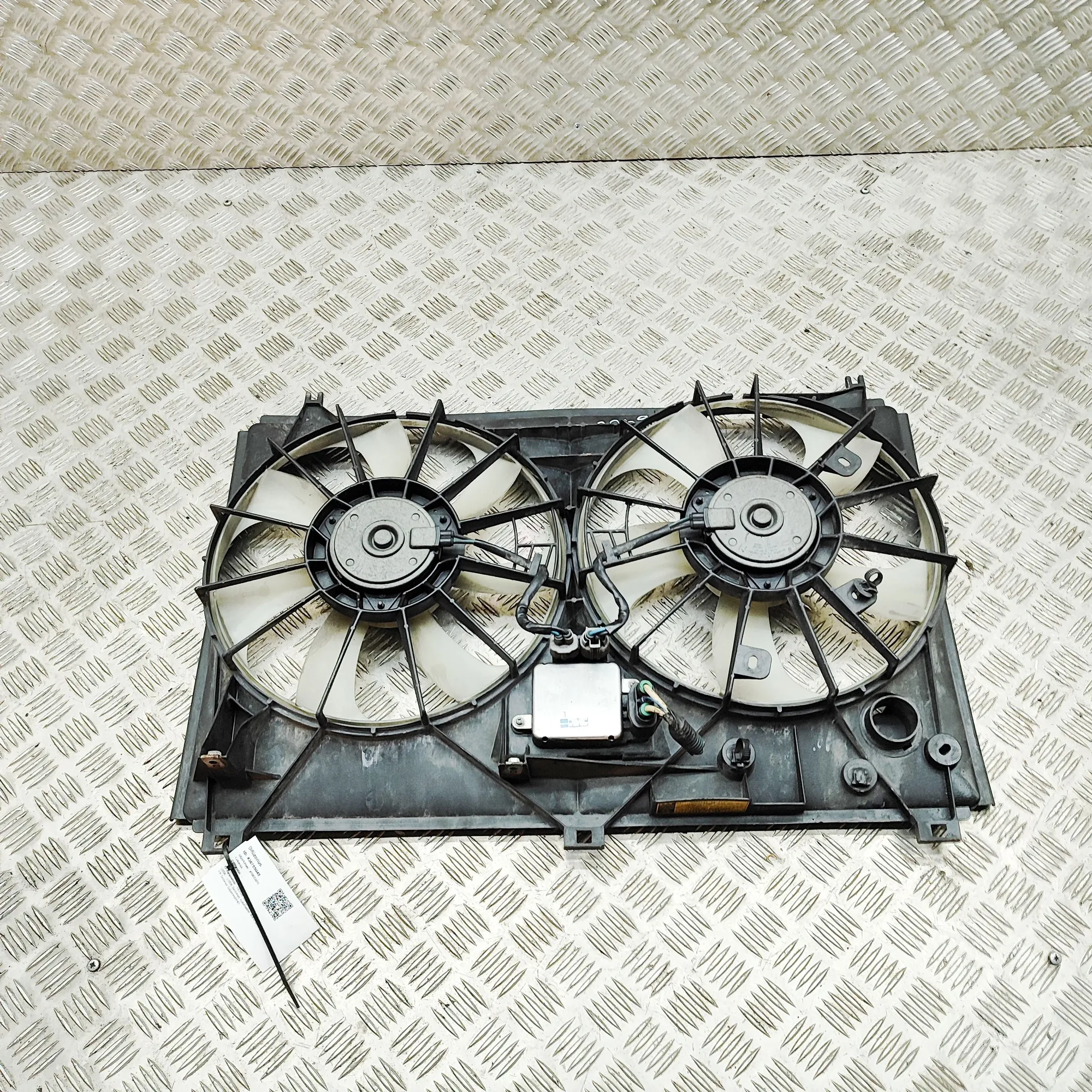 LEXUS LS MK4 XF40 Engine Cooling Fan Shroud 16711-38070 4.6 Petrol 280kw 2006