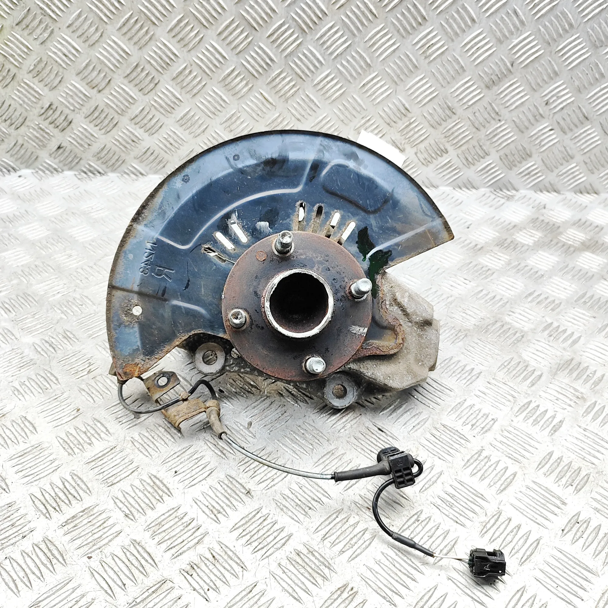 MAZDA MX-5 IV ND Front Left Wheel Hub N243-33-271 2.0 Petrol 135kw 2020 36896459