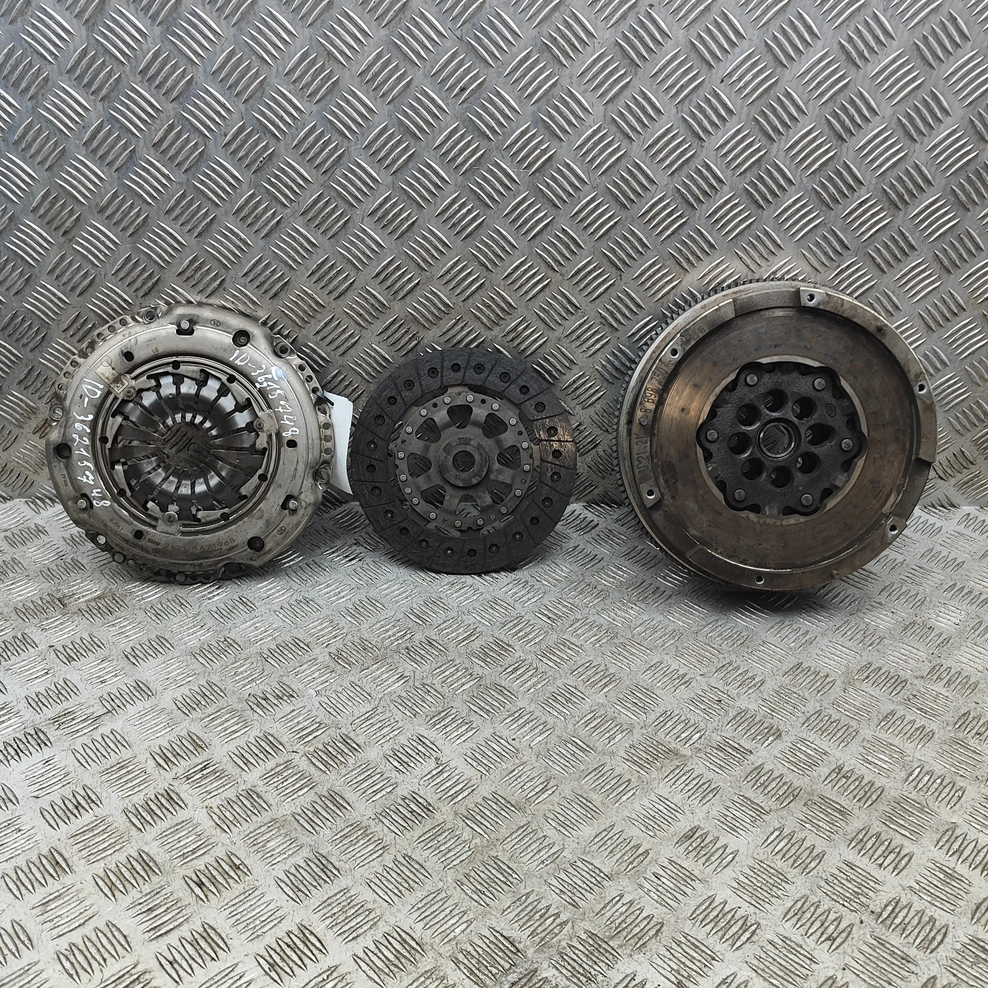 MINI MINI COUNTRYMAN F60 Clutch Kit 8671939 1.5 Petrol 100kw 2018 37358191