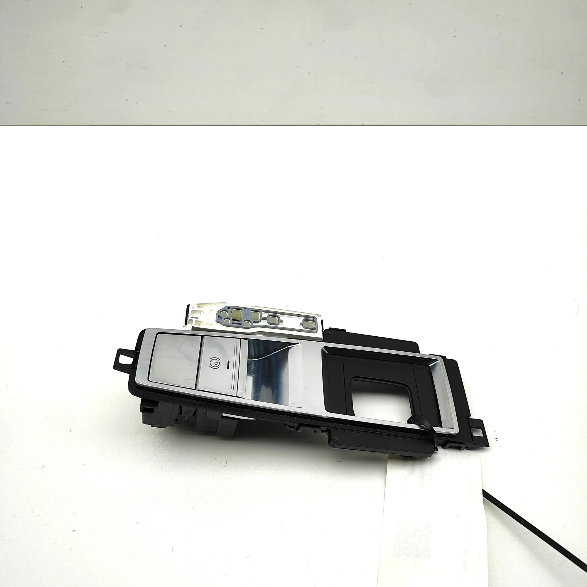 AUDI Q8 4M Handbrake Button 4N0927225C 3.0 Petrol / electricity 250kw 37303649