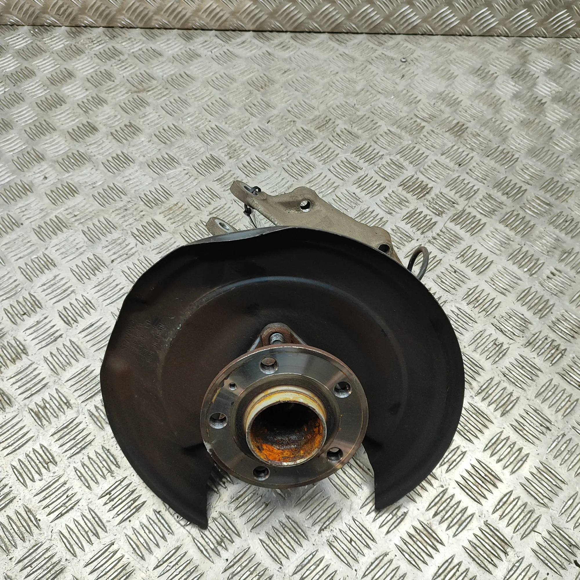VOLVO XC40 Rear Left Wheel Hub Spindle 32246249 2.0 Hybrid 120kW 2023 36944433