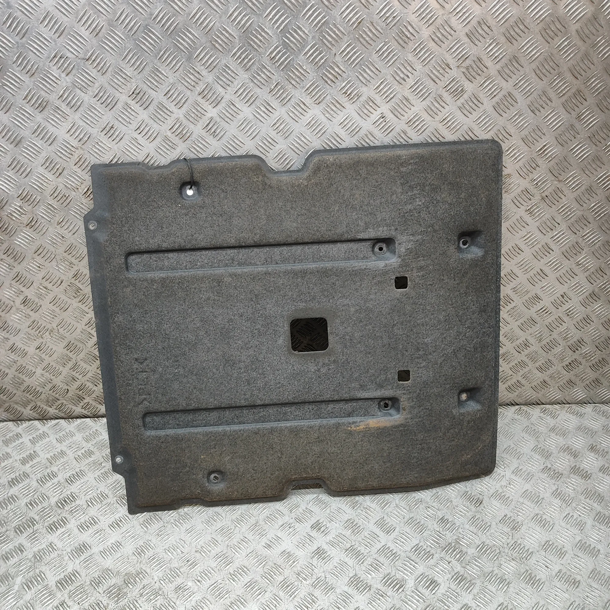 NISSAN ARIYA FE0 Rear Middle Underbody Cover 748A25MP0A Electricity 178kW 2025