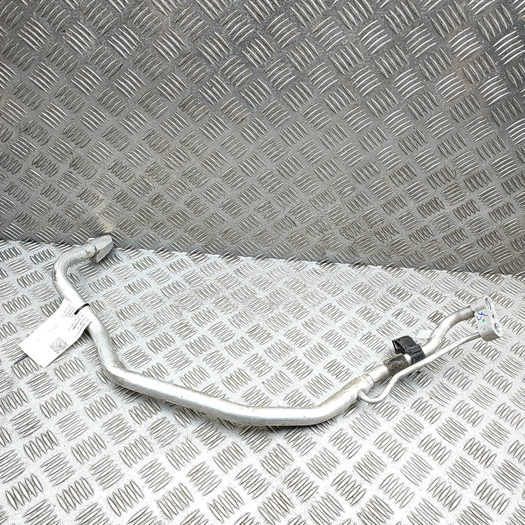 AUDI Q8 4MN A/C Air Con Hose Pipe 4M0816738M 3.0 Hybrid 250kw 2019 37298000